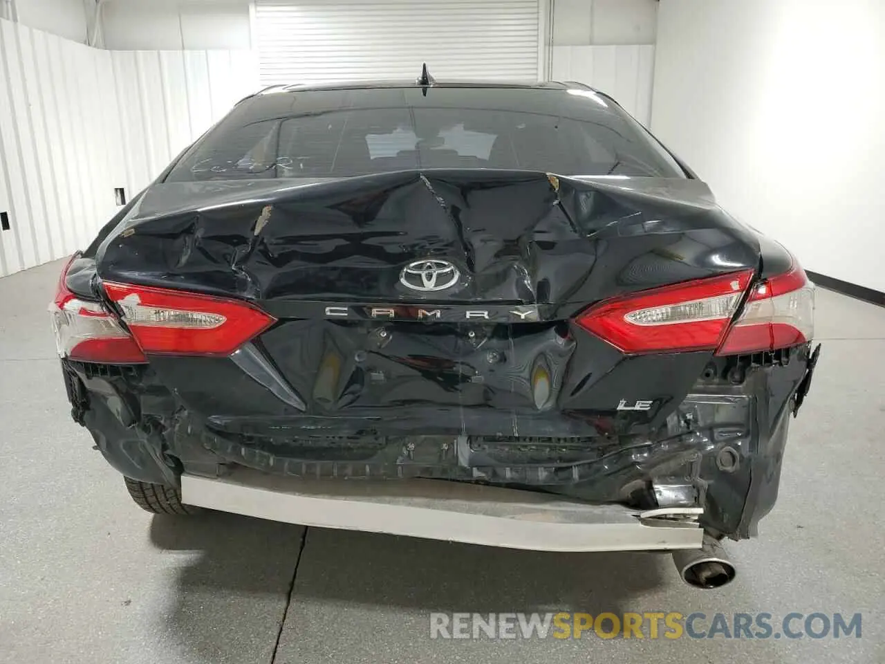 6 Фотография поврежденного автомобиля 4T1B11HK2KU763923 TOYOTA CAMRY 2019