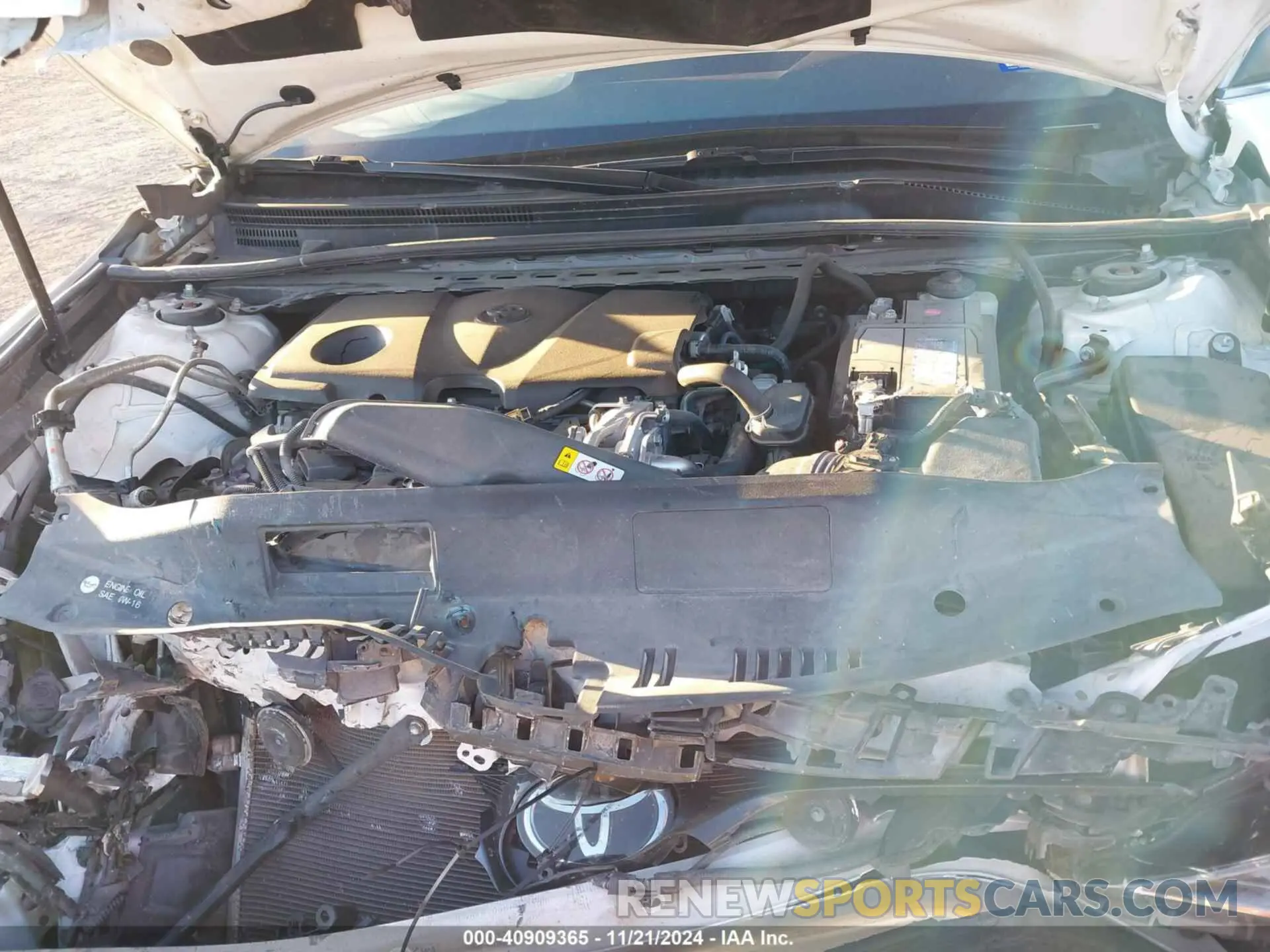 10 Photograph of a damaged car 4T1B11HK2KU765607 TOYOTA CAMRY 2019
