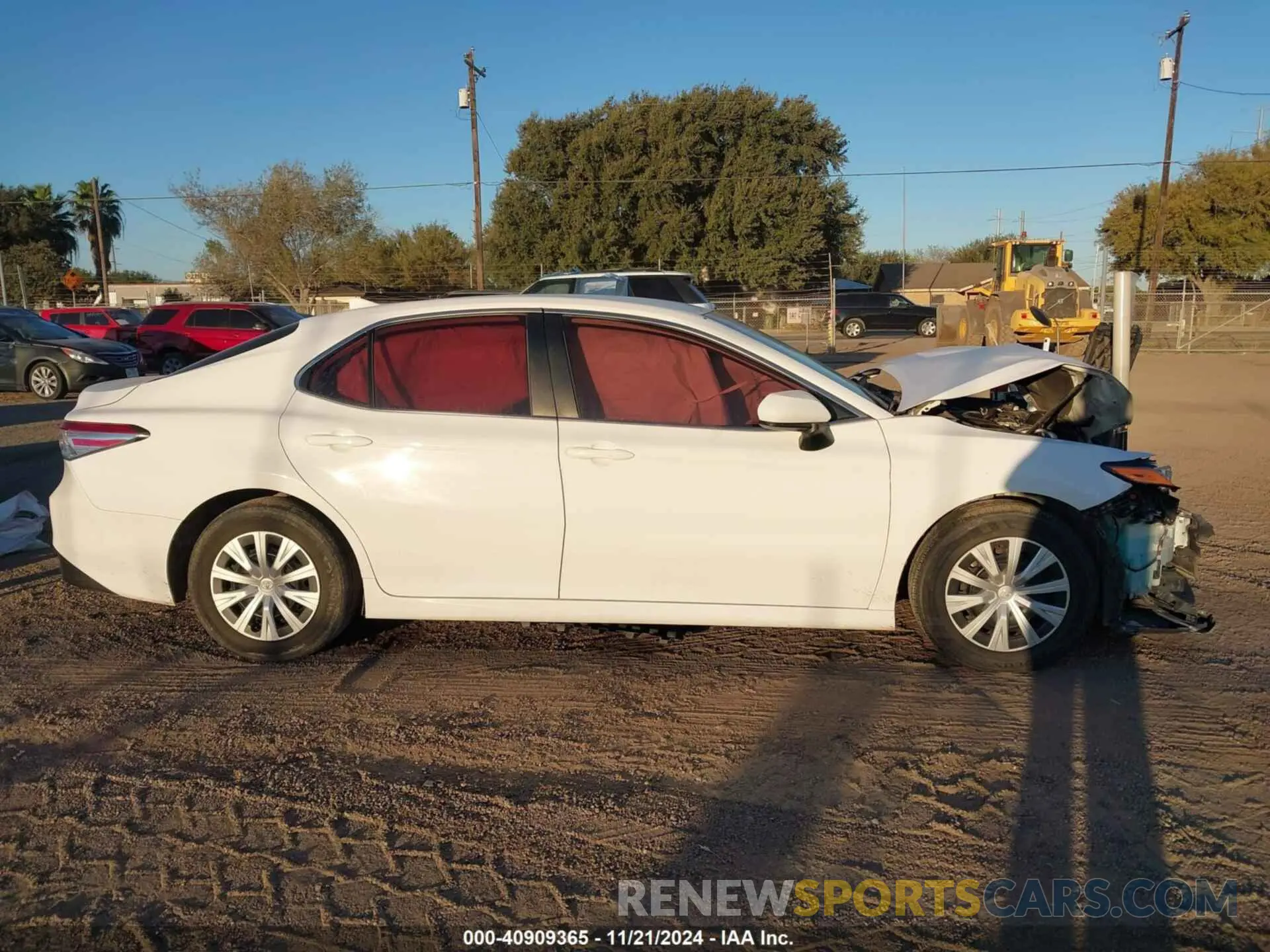 14 Photograph of a damaged car 4T1B11HK2KU765607 TOYOTA CAMRY 2019