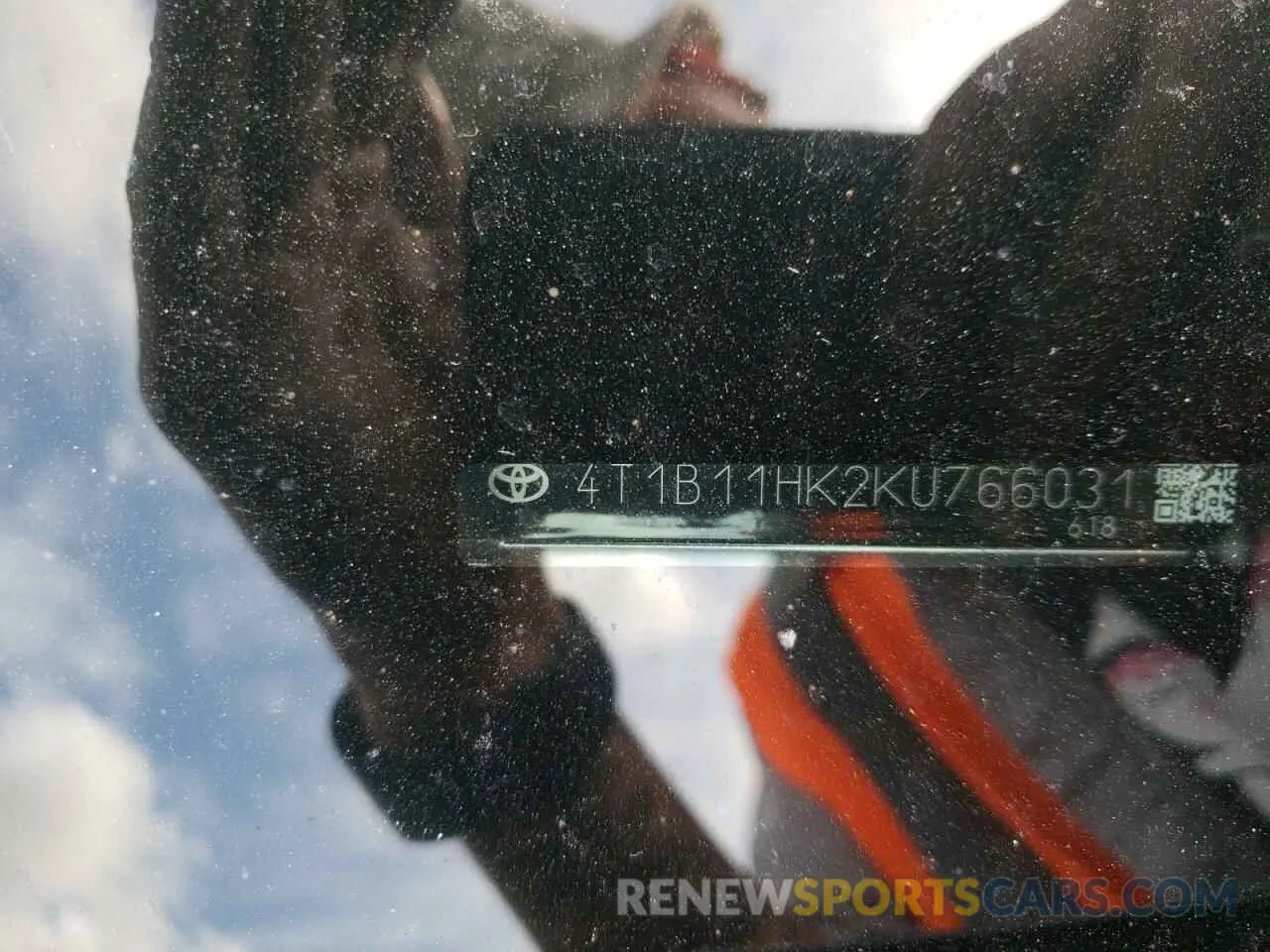 10 Фотография поврежденного автомобиля 4T1B11HK2KU766031 TOYOTA CAMRY 2019