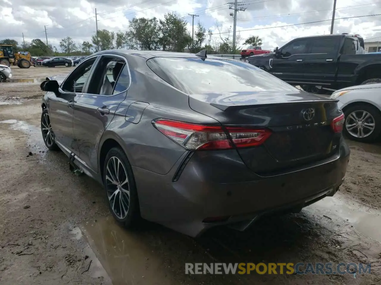 3 Photograph of a damaged car 4T1B11HK2KU773464 TOYOTA CAMRY 2019