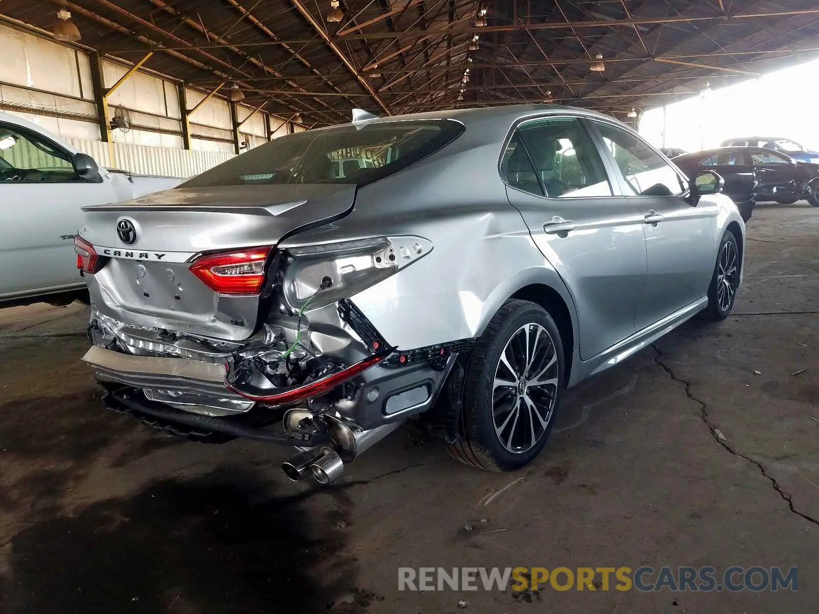 4 Photograph of a damaged car 4T1B11HK2KU791253 TOYOTA CAMRY 2019