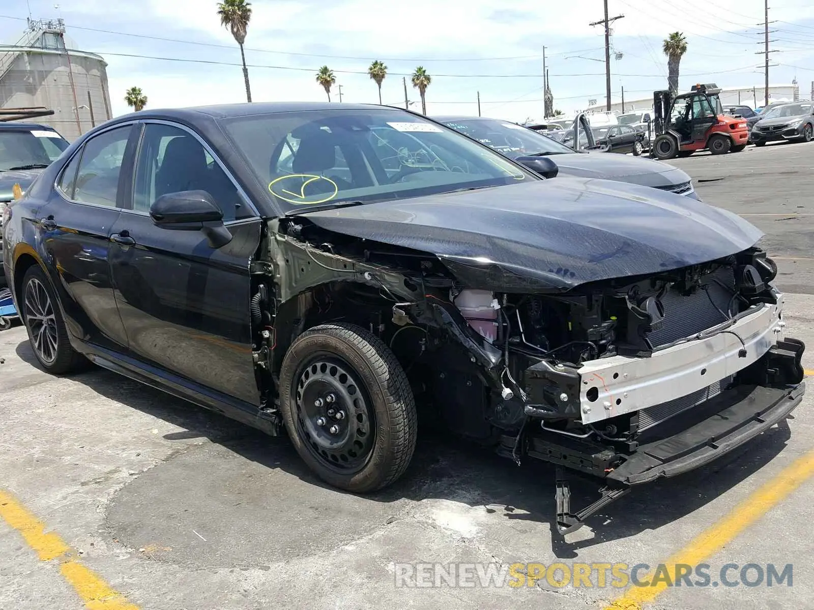 1 Photograph of a damaged car 4T1B11HK2KU791592 TOYOTA CAMRY 2019