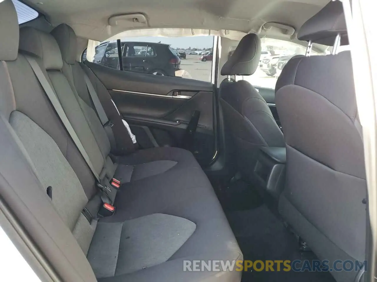 10 Фотография поврежденного автомобиля 4T1B11HK2KU813090 TOYOTA CAMRY 2019