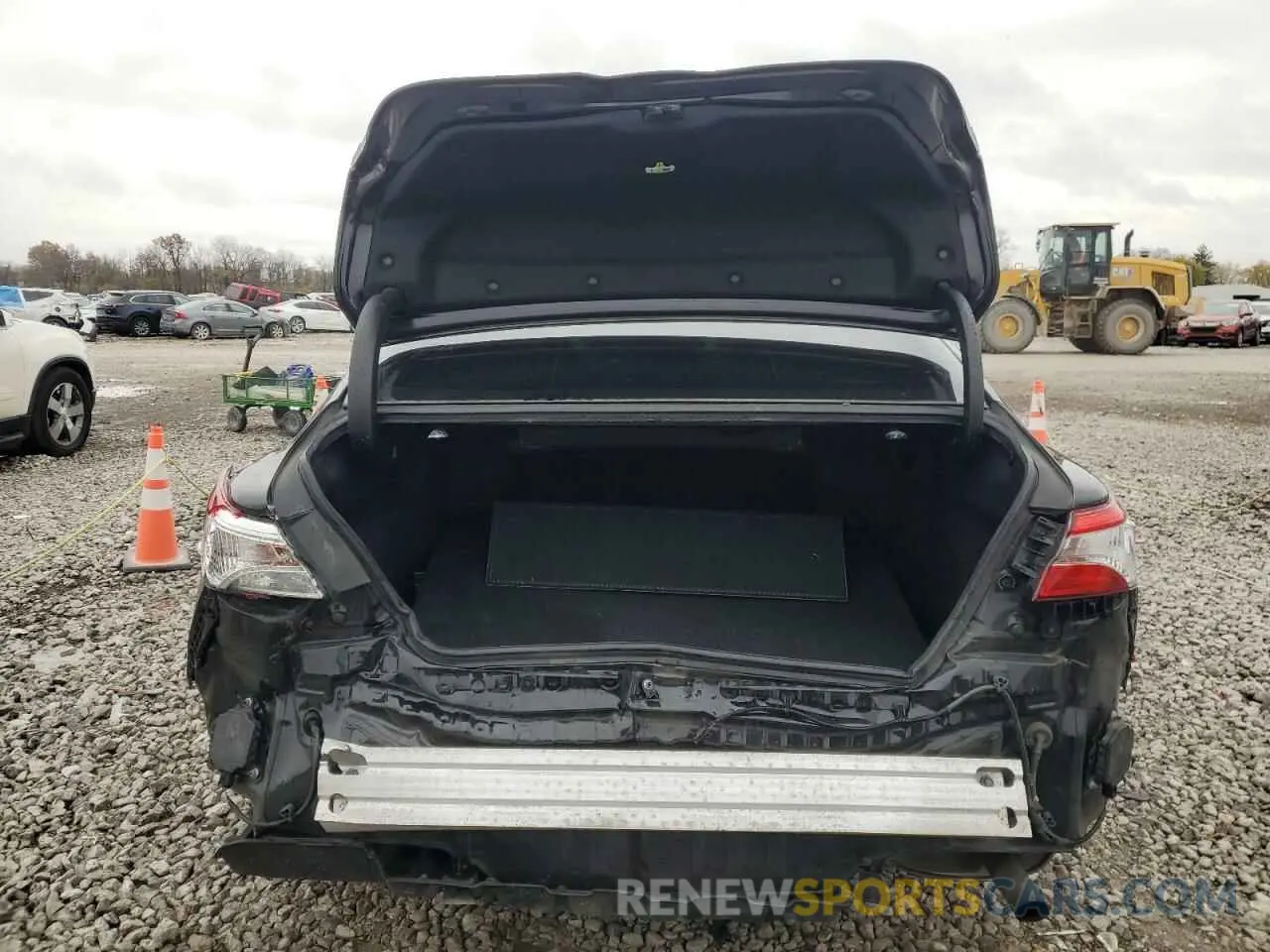 6 Photograph of a damaged car 4T1B11HK2KU814336 TOYOTA CAMRY 2019