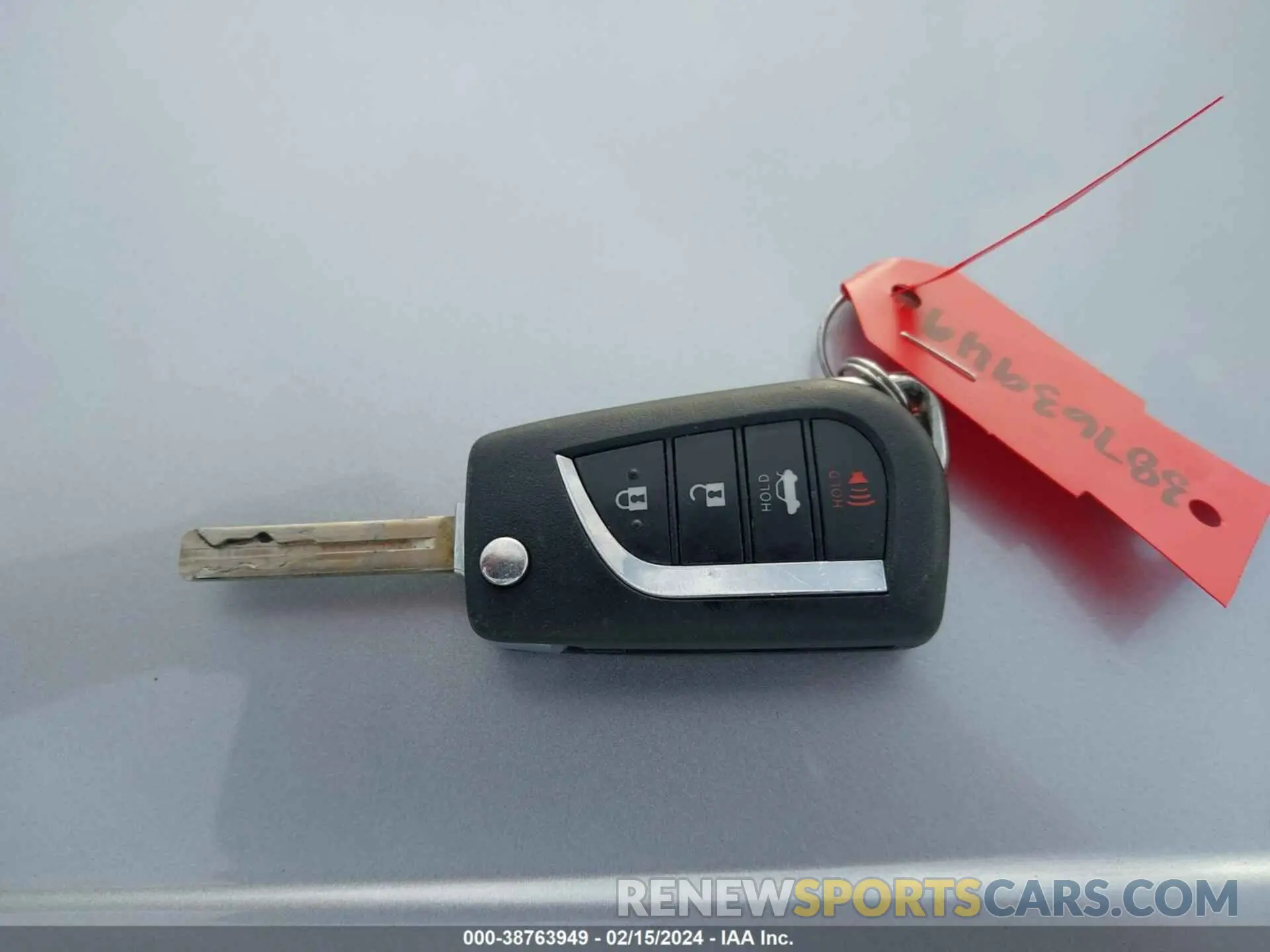 11 Фотография поврежденного автомобиля 4T1B11HK2KU815101 TOYOTA CAMRY 2019