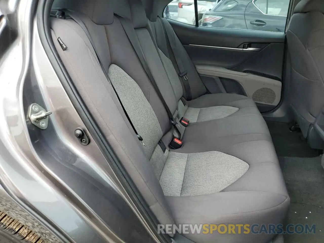 10 Фотография поврежденного автомобиля 4T1B11HK2KU822419 TOYOTA CAMRY 2019