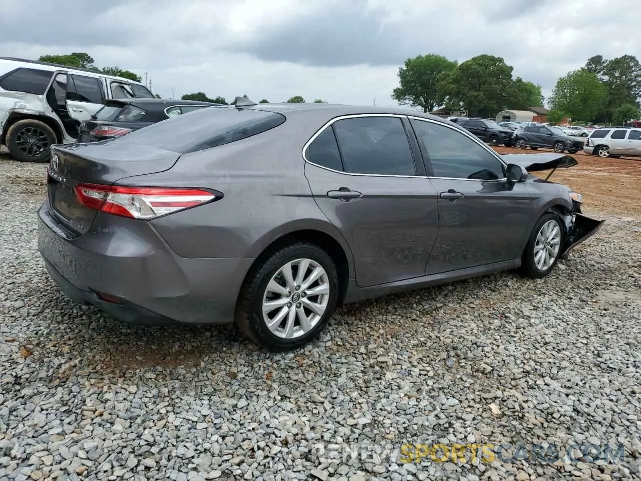 3 Фотография поврежденного автомобиля 4T1B11HK2KU822419 TOYOTA CAMRY 2019