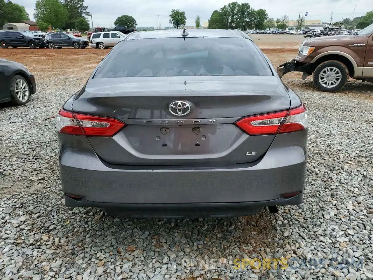 6 Фотография поврежденного автомобиля 4T1B11HK2KU822419 TOYOTA CAMRY 2019