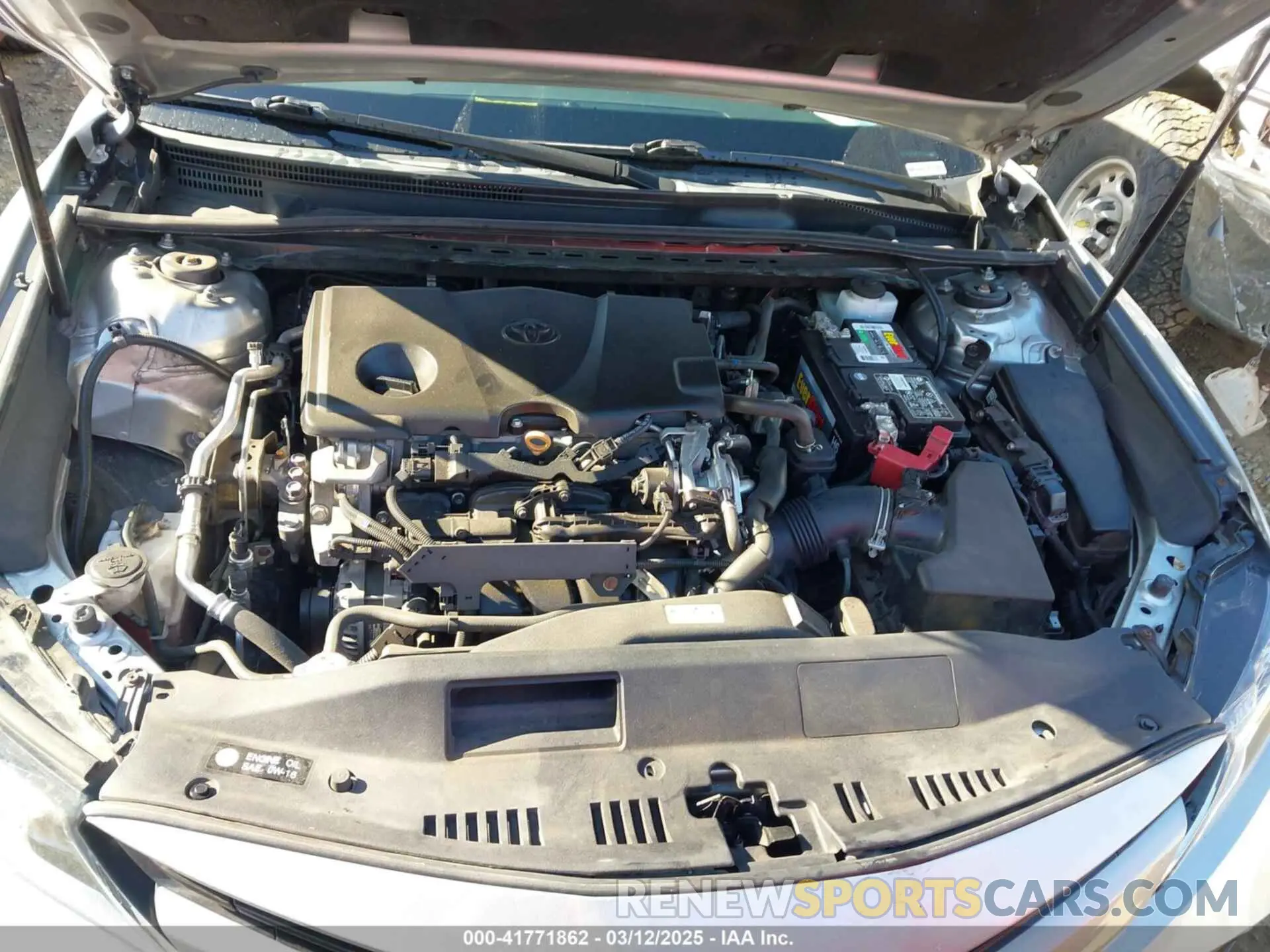 10 Photograph of a damaged car 4T1B11HK2KU822484 TOYOTA CAMRY 2019