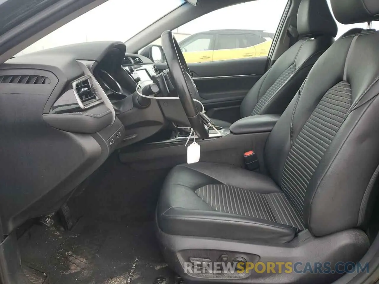 7 Photograph of a damaged car 4T1B11HK2KU823151 TOYOTA CAMRY 2019