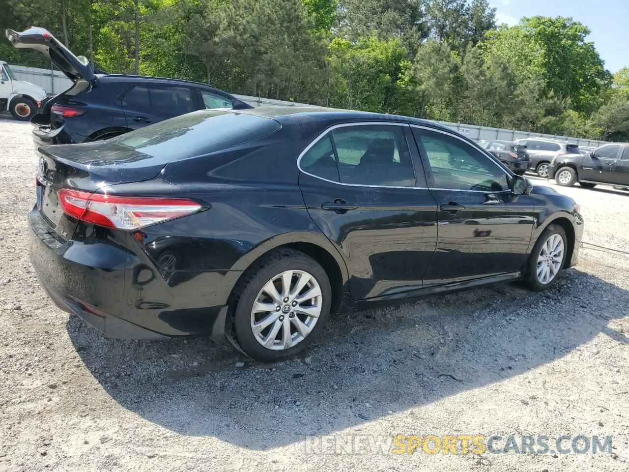 3 Photograph of a damaged car 4T1B11HK2KU831024 TOYOTA CAMRY 2019