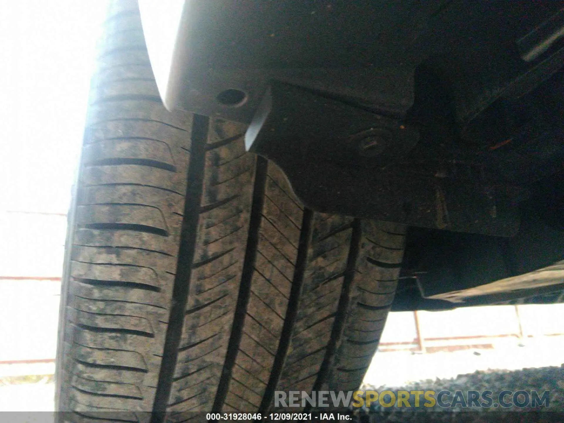 15 Photograph of a damaged car 4T1B11HK2KU836448 TOYOTA CAMRY 2019