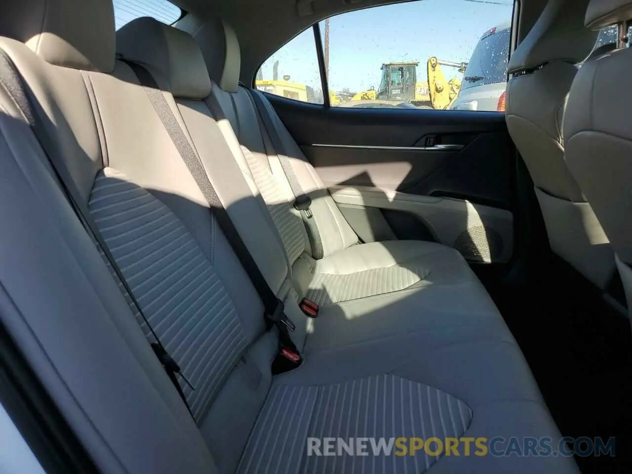 10 Фотография поврежденного автомобиля 4T1B11HK2KU840077 TOYOTA CAMRY 2019