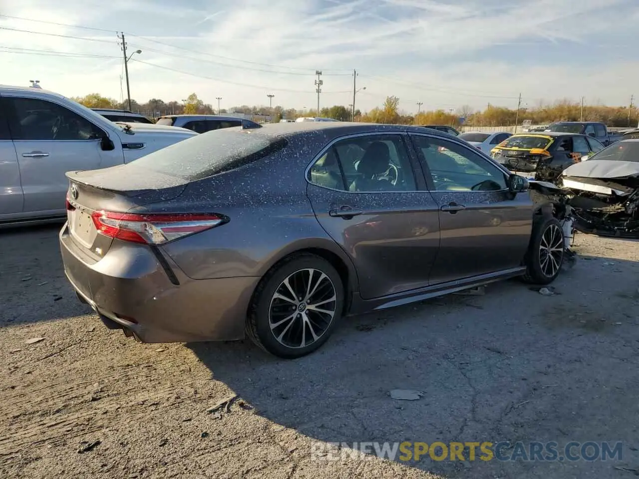 3 Photograph of a damaged car 4T1B11HK2KU852424 TOYOTA CAMRY 2019