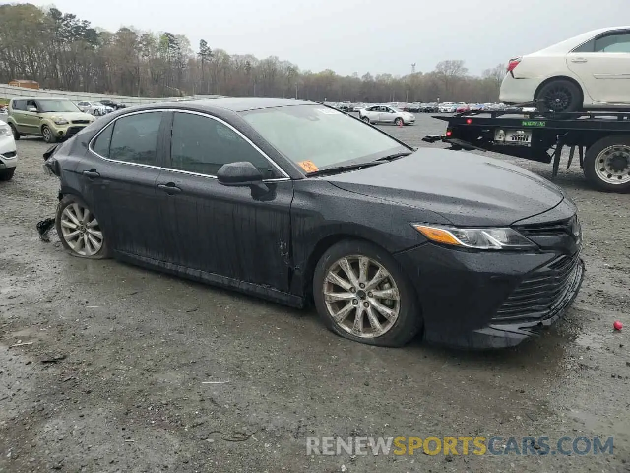 4 Фотография поврежденного автомобиля 4T1B11HK2KU852827 TOYOTA CAMRY 2019
