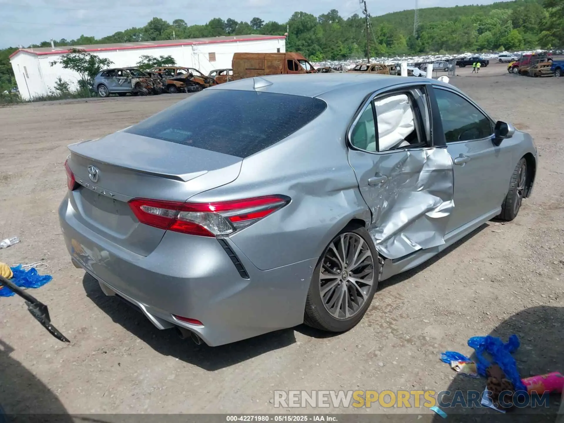 4 Фотография поврежденного автомобиля 4T1B11HK2KU853217 TOYOTA CAMRY 2019