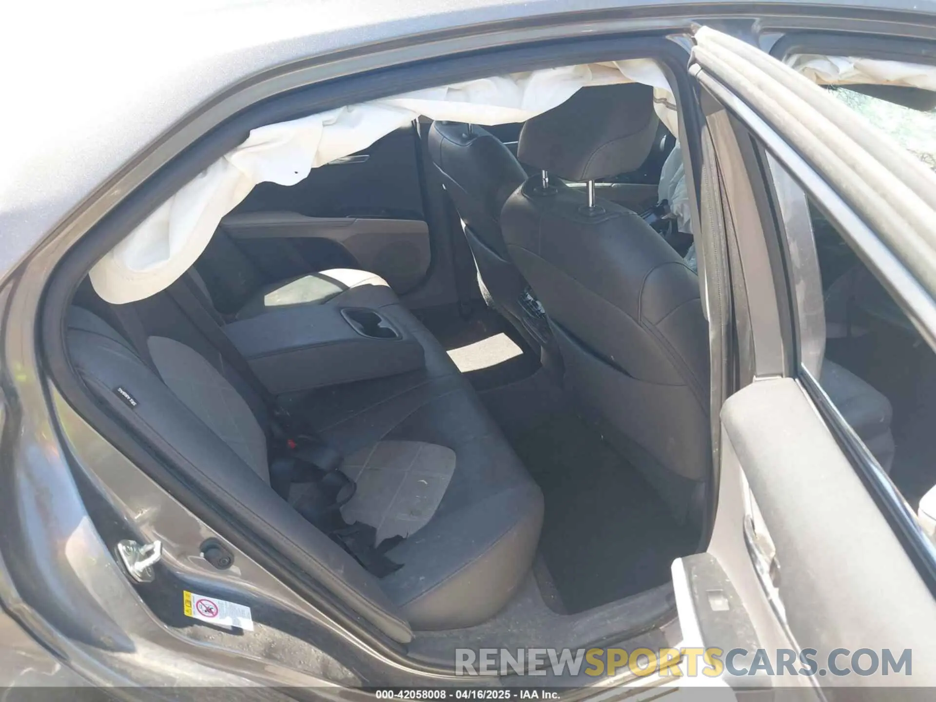 5 Photograph of a damaged car 4T1B11HK3KU163623 TOYOTA CAMRY 2019