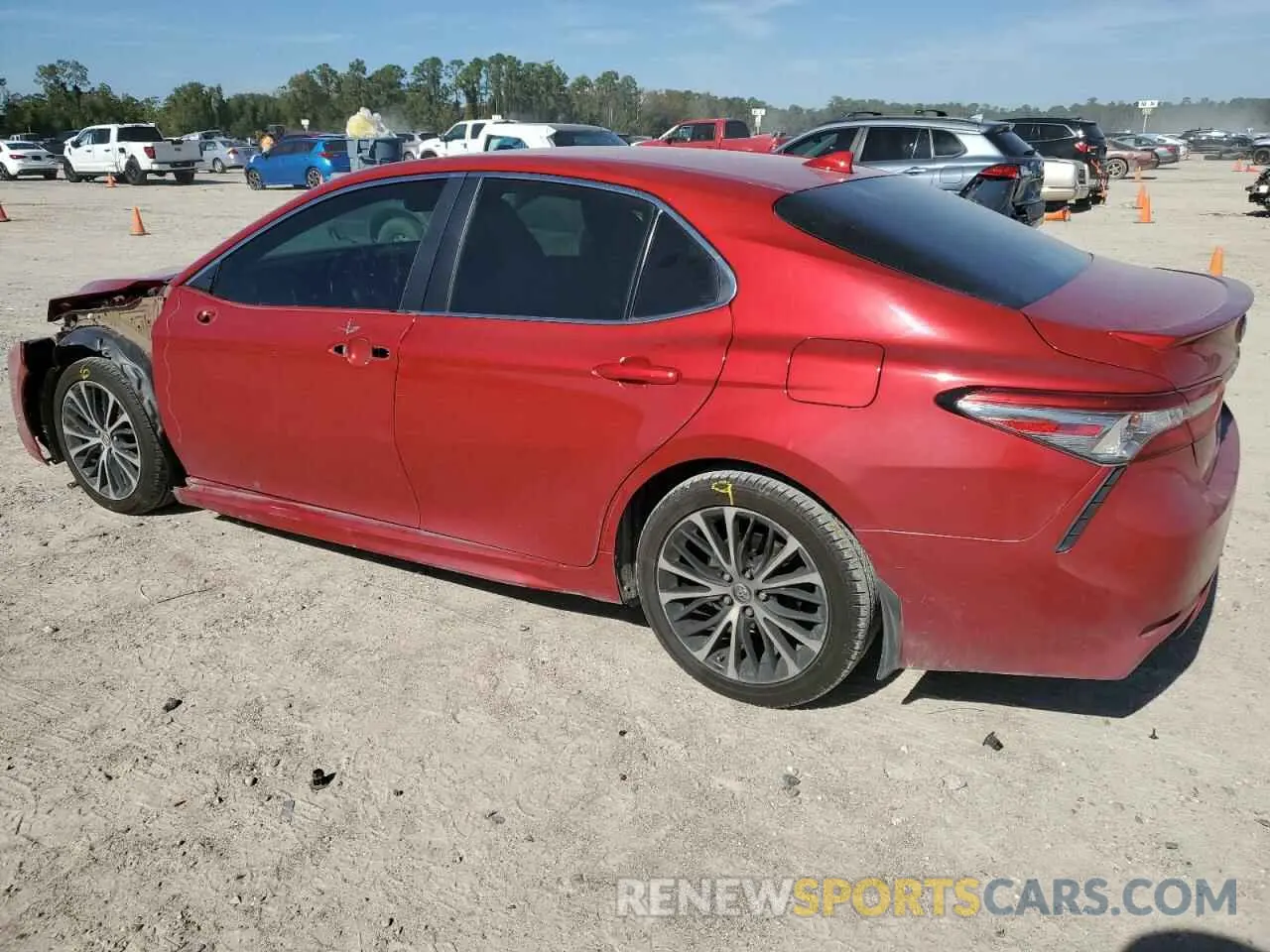 2 Фотография поврежденного автомобиля 4T1B11HK3KU164058 TOYOTA CAMRY 2019