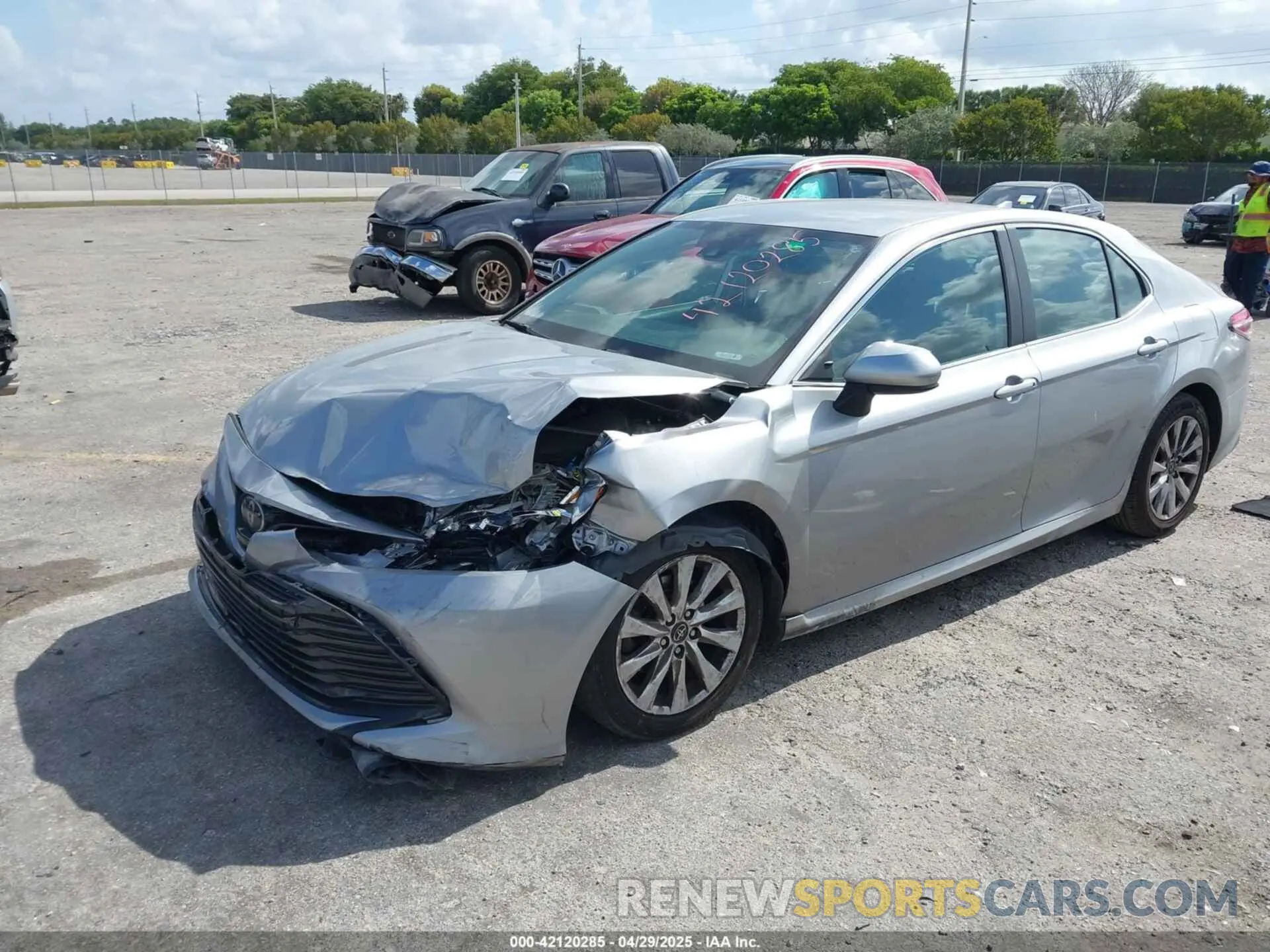 2 Photograph of a damaged car 4T1B11HK3KU166084 TOYOTA CAMRY 2019