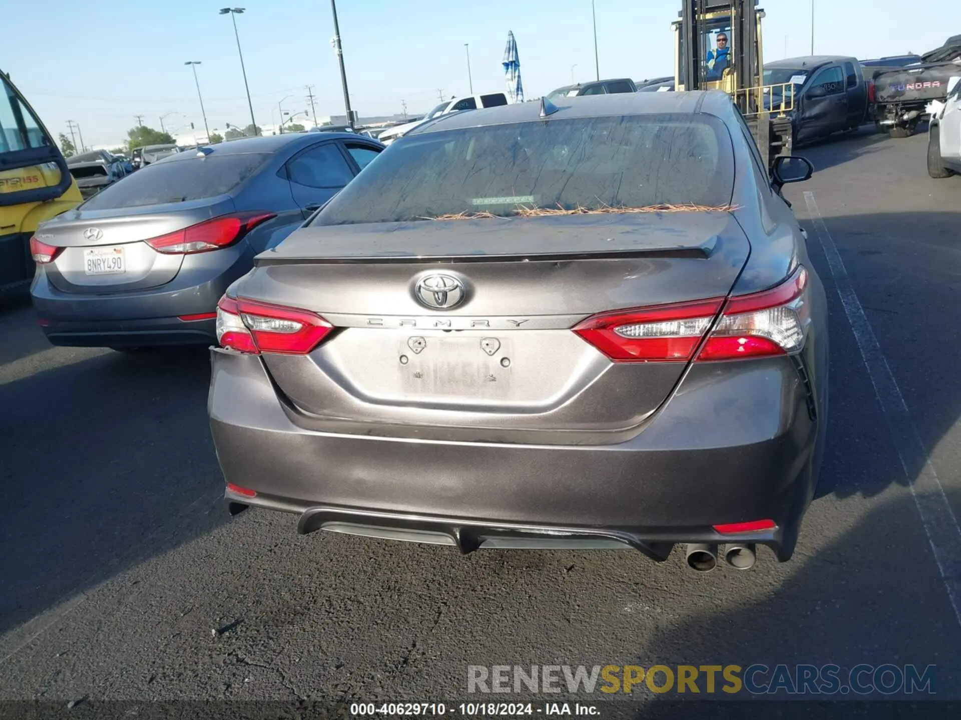 16 Фотография поврежденного автомобиля 4T1B11HK3KU166148 TOYOTA CAMRY 2019