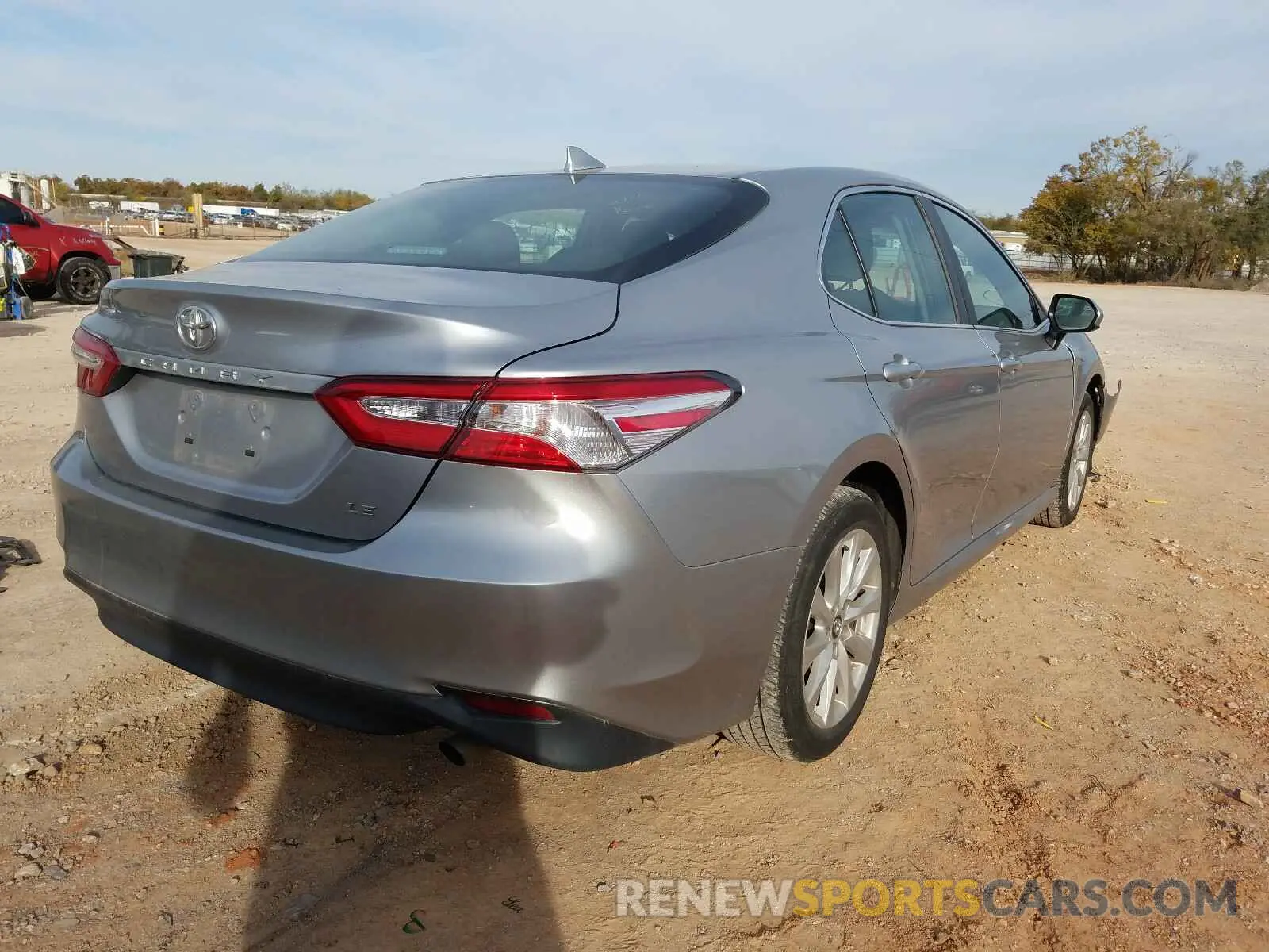 4 Photograph of a damaged car 4T1B11HK3KU180647 TOYOTA CAMRY 2019