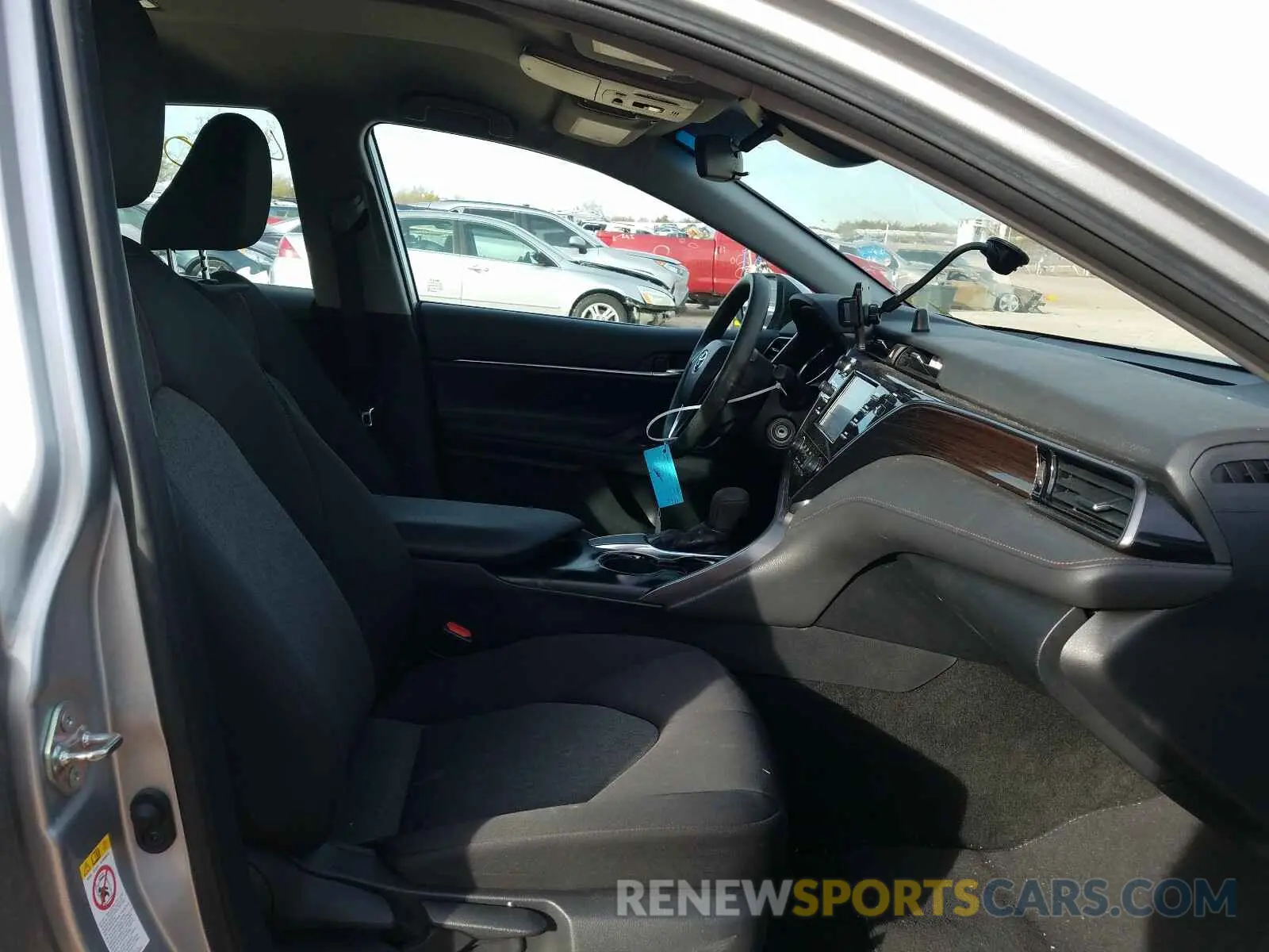 5 Photograph of a damaged car 4T1B11HK3KU180647 TOYOTA CAMRY 2019