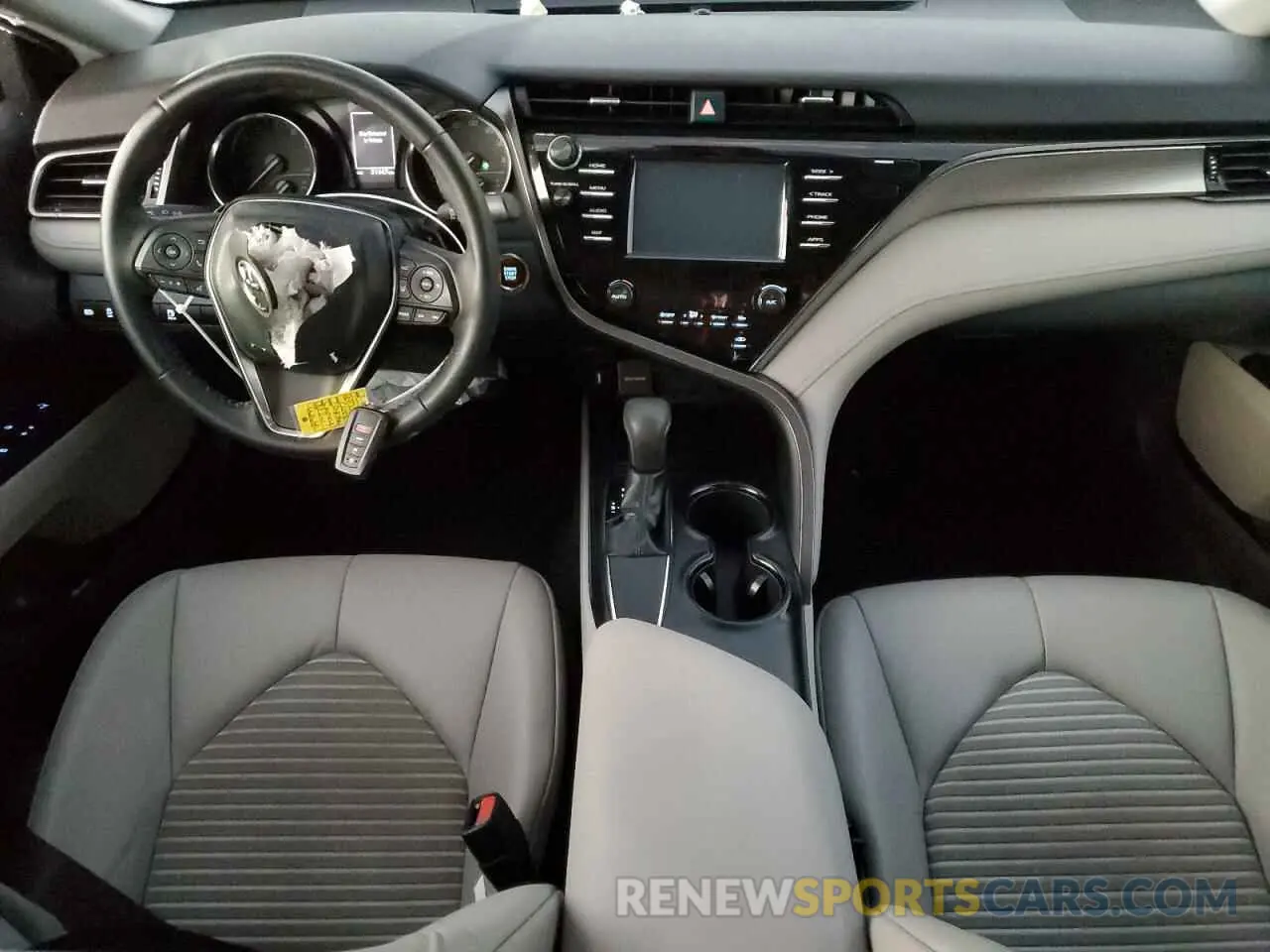 8 Photograph of a damaged car 4T1B11HK3KU182611 TOYOTA CAMRY 2019