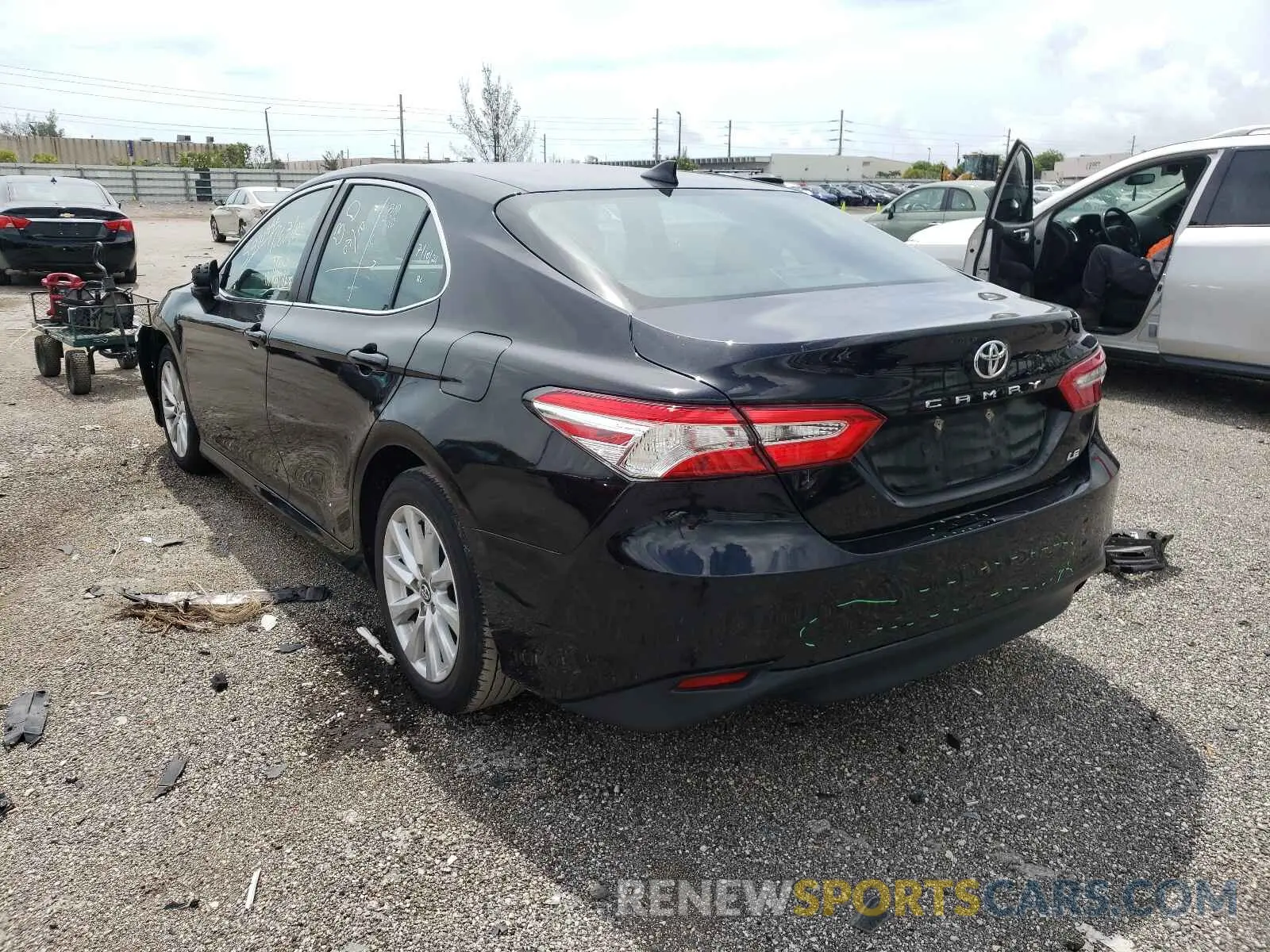 3 Photograph of a damaged car 4T1B11HK3KU196850 TOYOTA CAMRY 2019