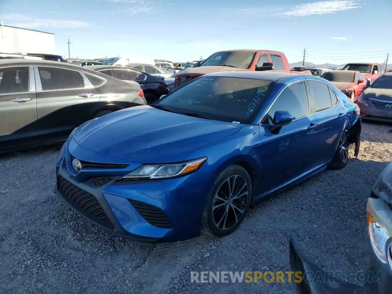 1 Фотография поврежденного автомобиля 4T1B11HK3KU207314 TOYOTA CAMRY 2019