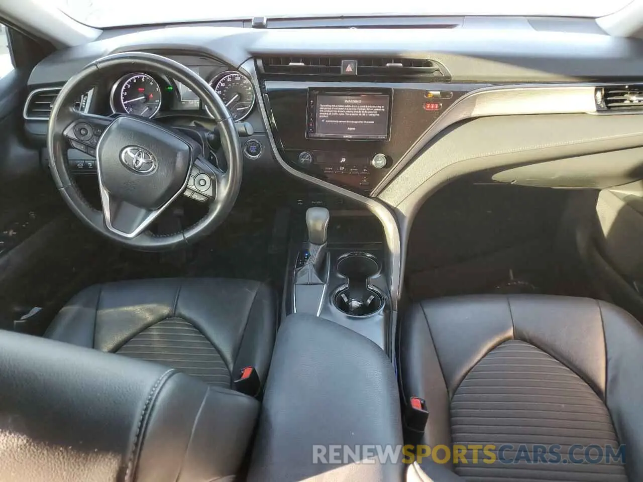 8 Фотография поврежденного автомобиля 4T1B11HK3KU207314 TOYOTA CAMRY 2019