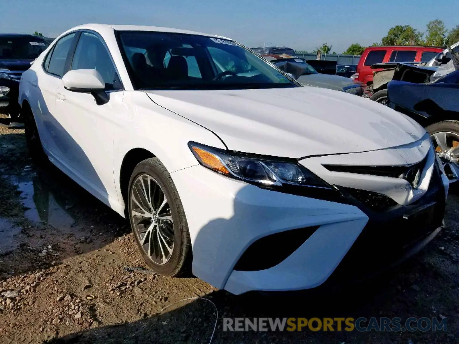 1 Photograph of a damaged car 4T1B11HK3KU225571 TOYOTA CAMRY 2019