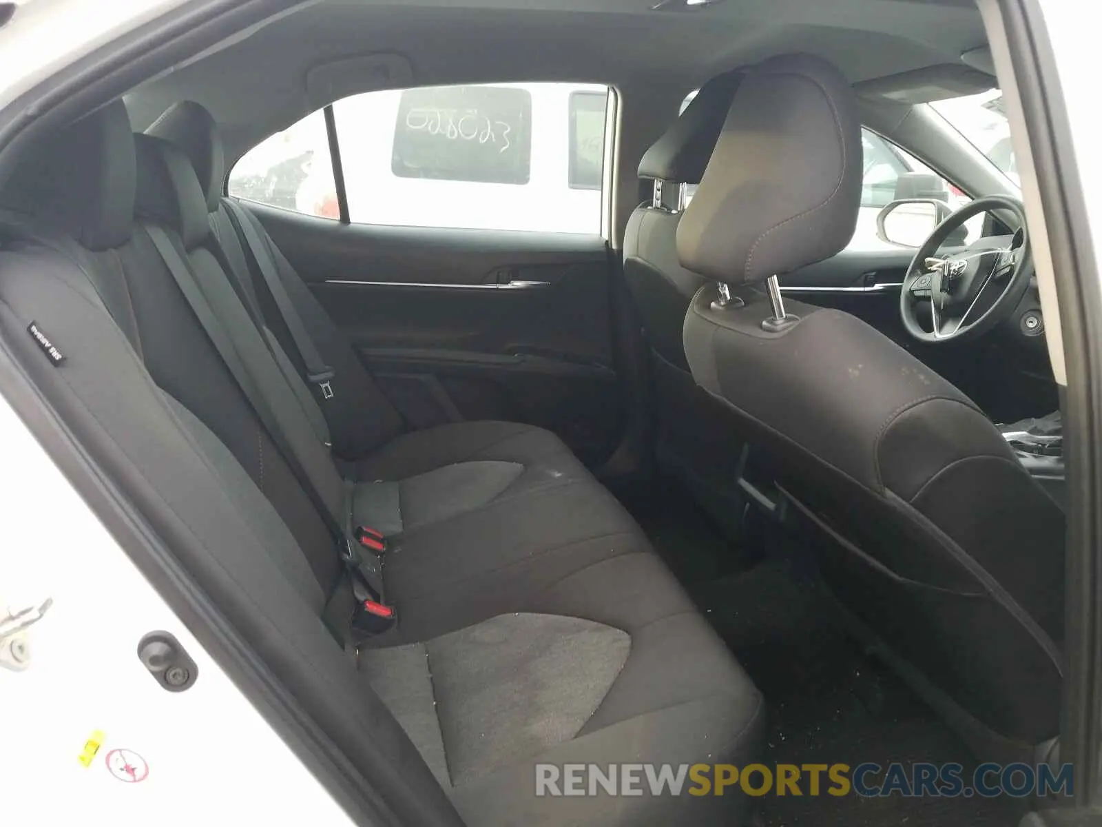 6 Photograph of a damaged car 4T1B11HK3KU230477 TOYOTA CAMRY 2019