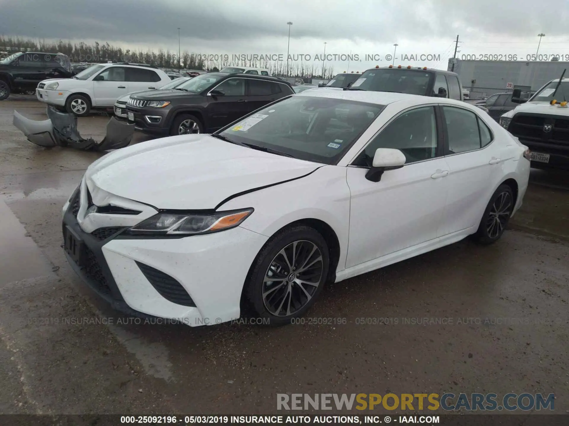 2 Photograph of a damaged car 4T1B11HK3KU234318 TOYOTA CAMRY 2019