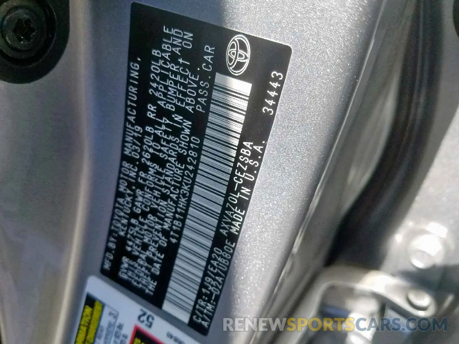 10 Photograph of a damaged car 4T1B11HK3KU242810 TOYOTA CAMRY 2019