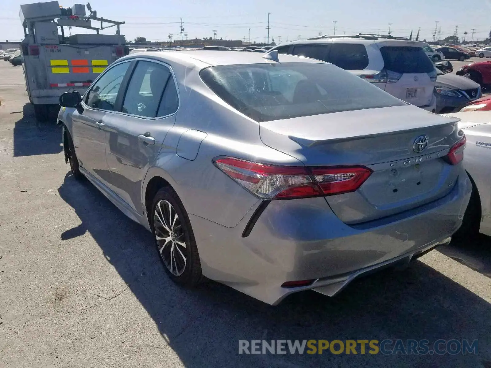3 Photograph of a damaged car 4T1B11HK3KU242810 TOYOTA CAMRY 2019