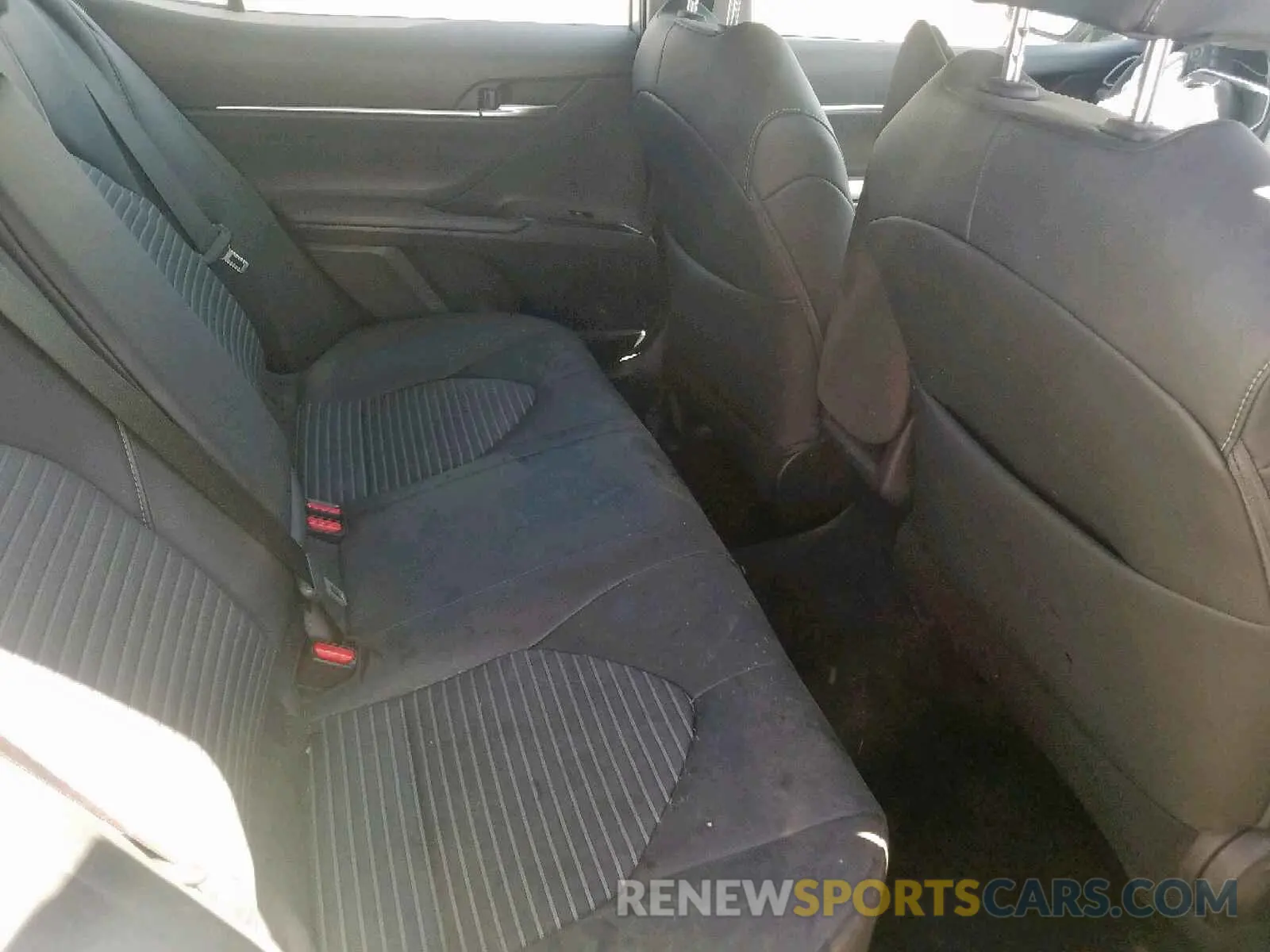 6 Photograph of a damaged car 4T1B11HK3KU242810 TOYOTA CAMRY 2019