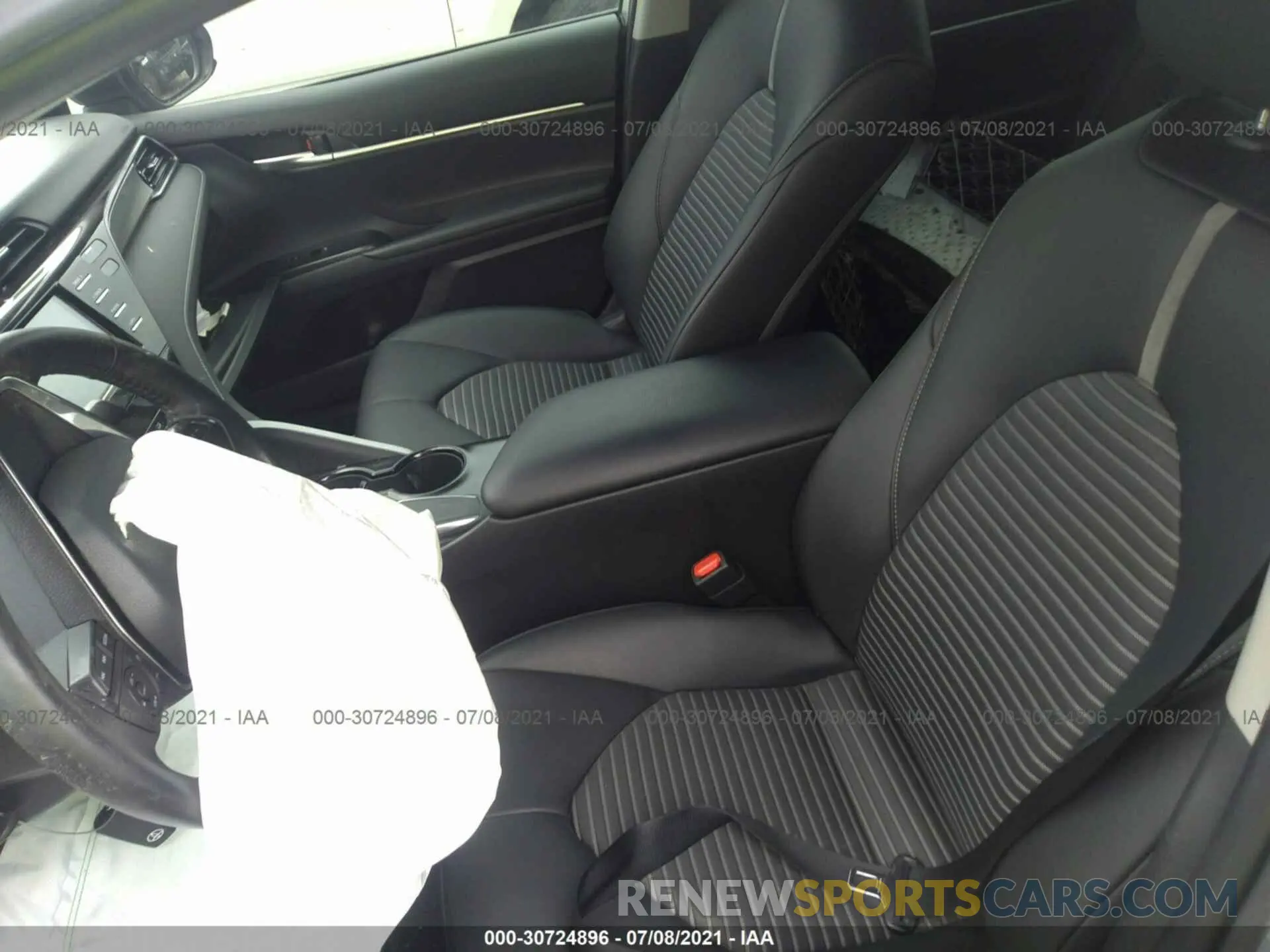 5 Photograph of a damaged car 4T1B11HK3KU247103 TOYOTA CAMRY 2019