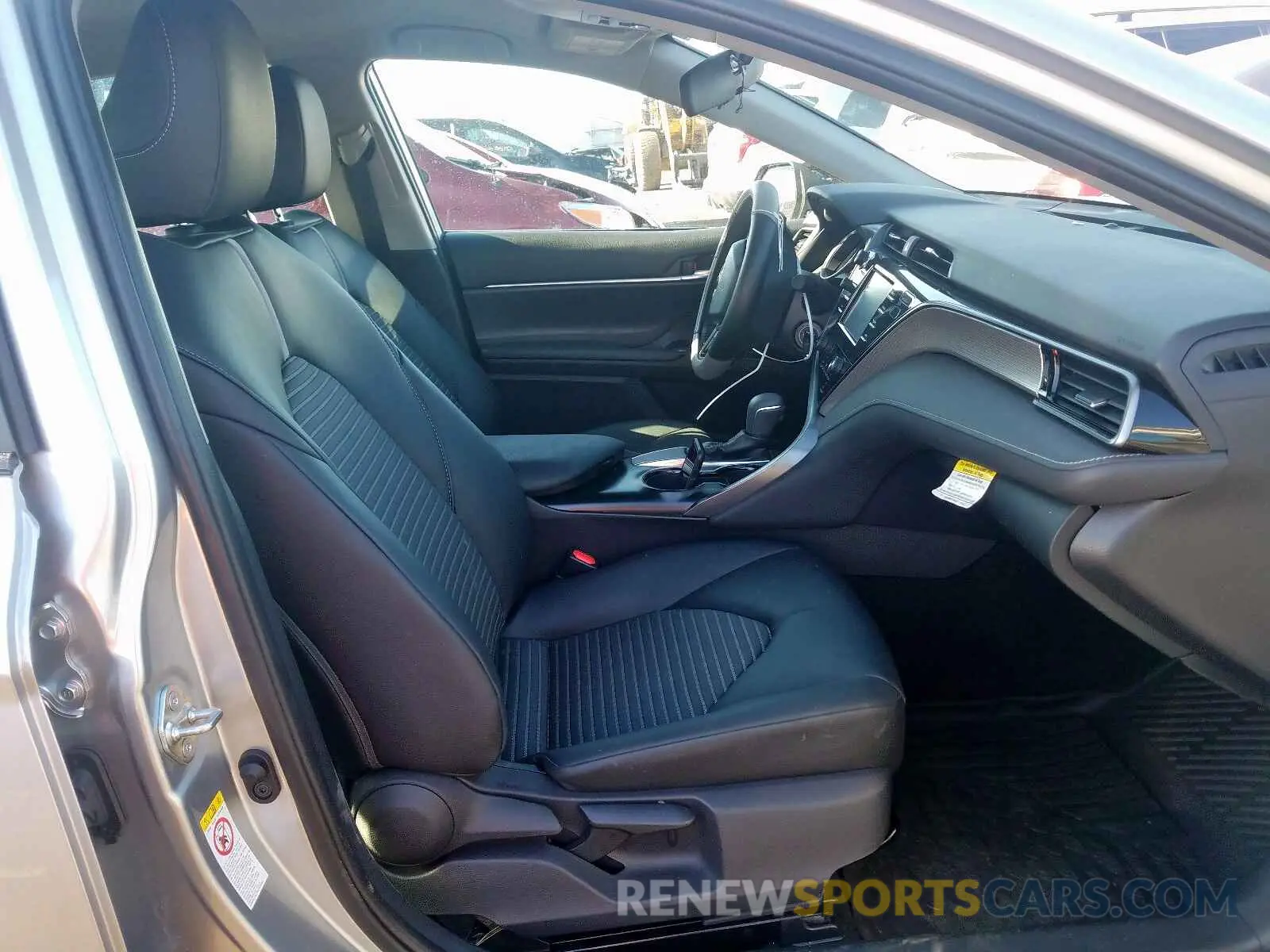 5 Photograph of a damaged car 4T1B11HK3KU247215 TOYOTA CAMRY 2019