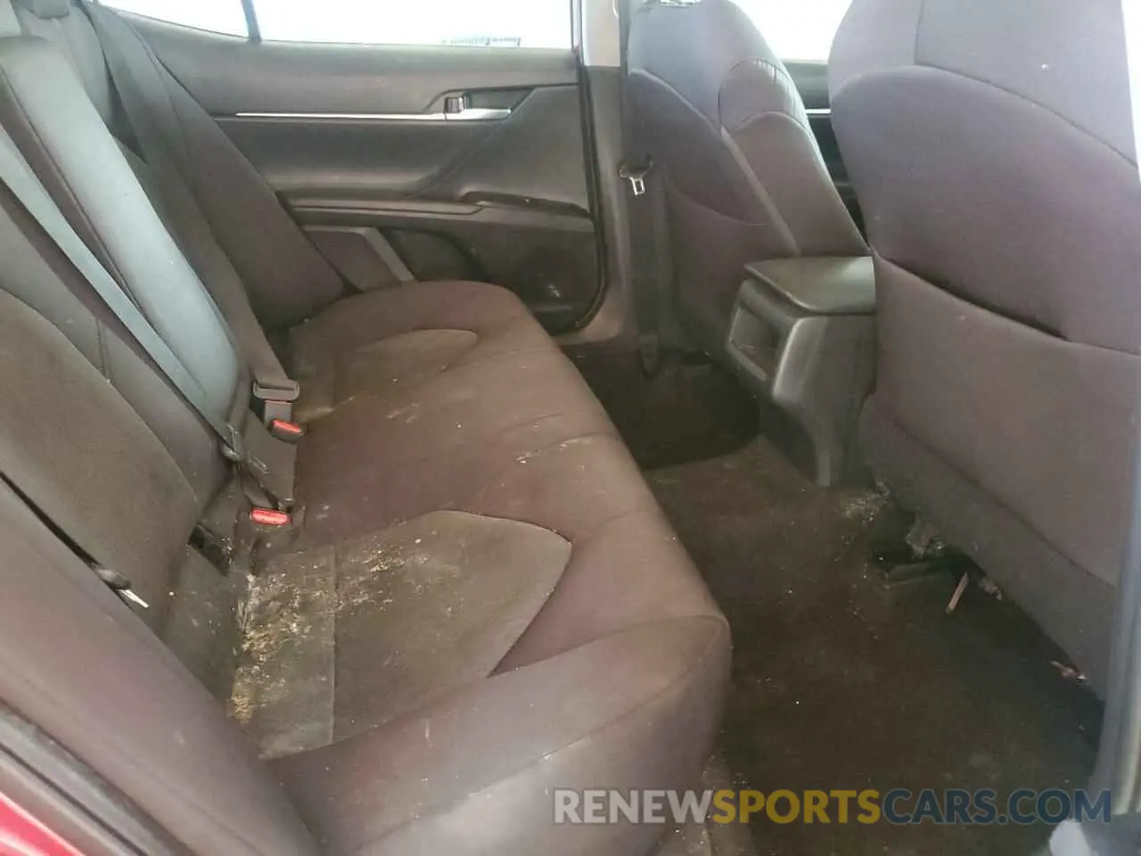 10 Фотография поврежденного автомобиля 4T1B11HK3KU251720 TOYOTA CAMRY 2019