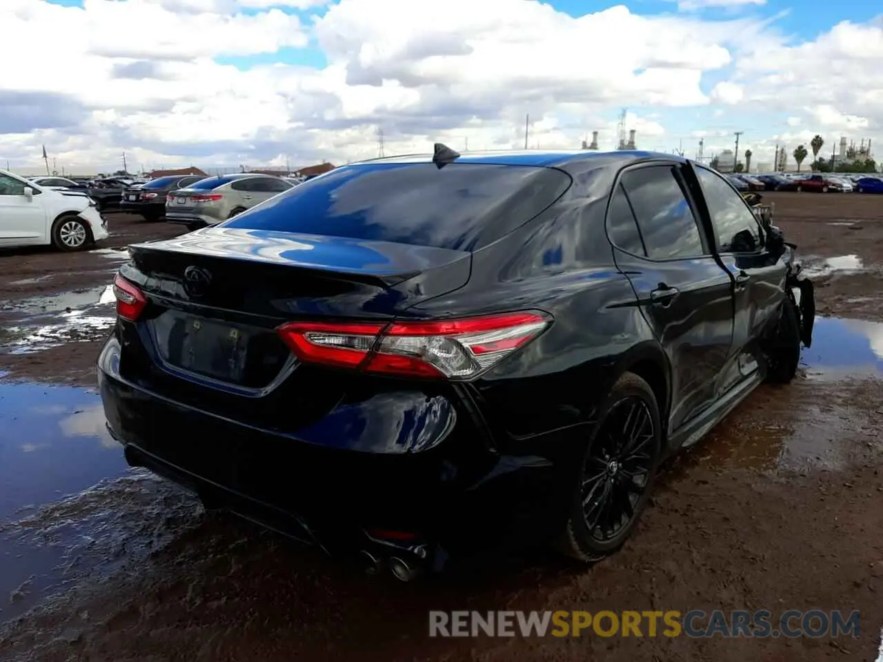 4 Photograph of a damaged car 4T1B11HK3KU251846 TOYOTA CAMRY 2019
