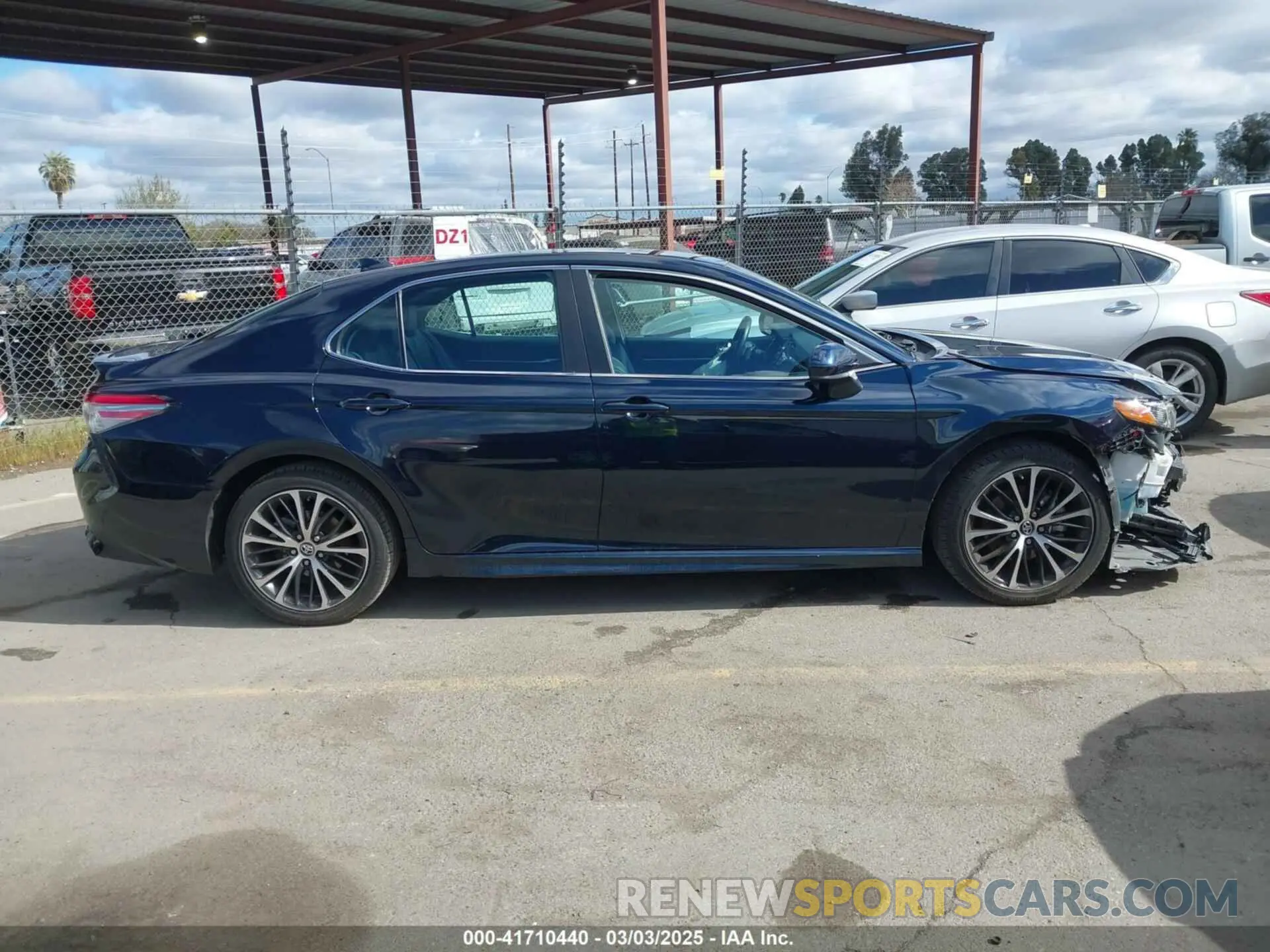 13 Photograph of a damaged car 4T1B11HK3KU255136 TOYOTA CAMRY 2019