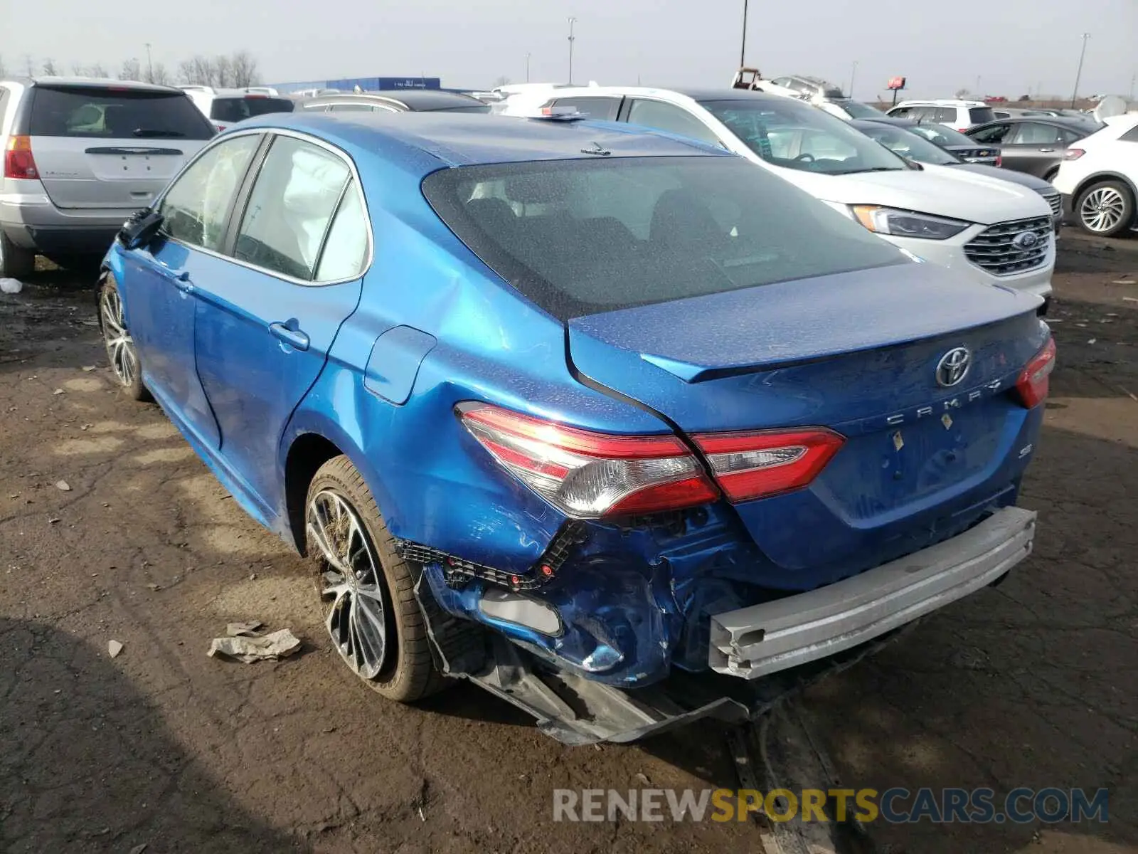 3 Photograph of a damaged car 4T1B11HK3KU256707 TOYOTA CAMRY 2019