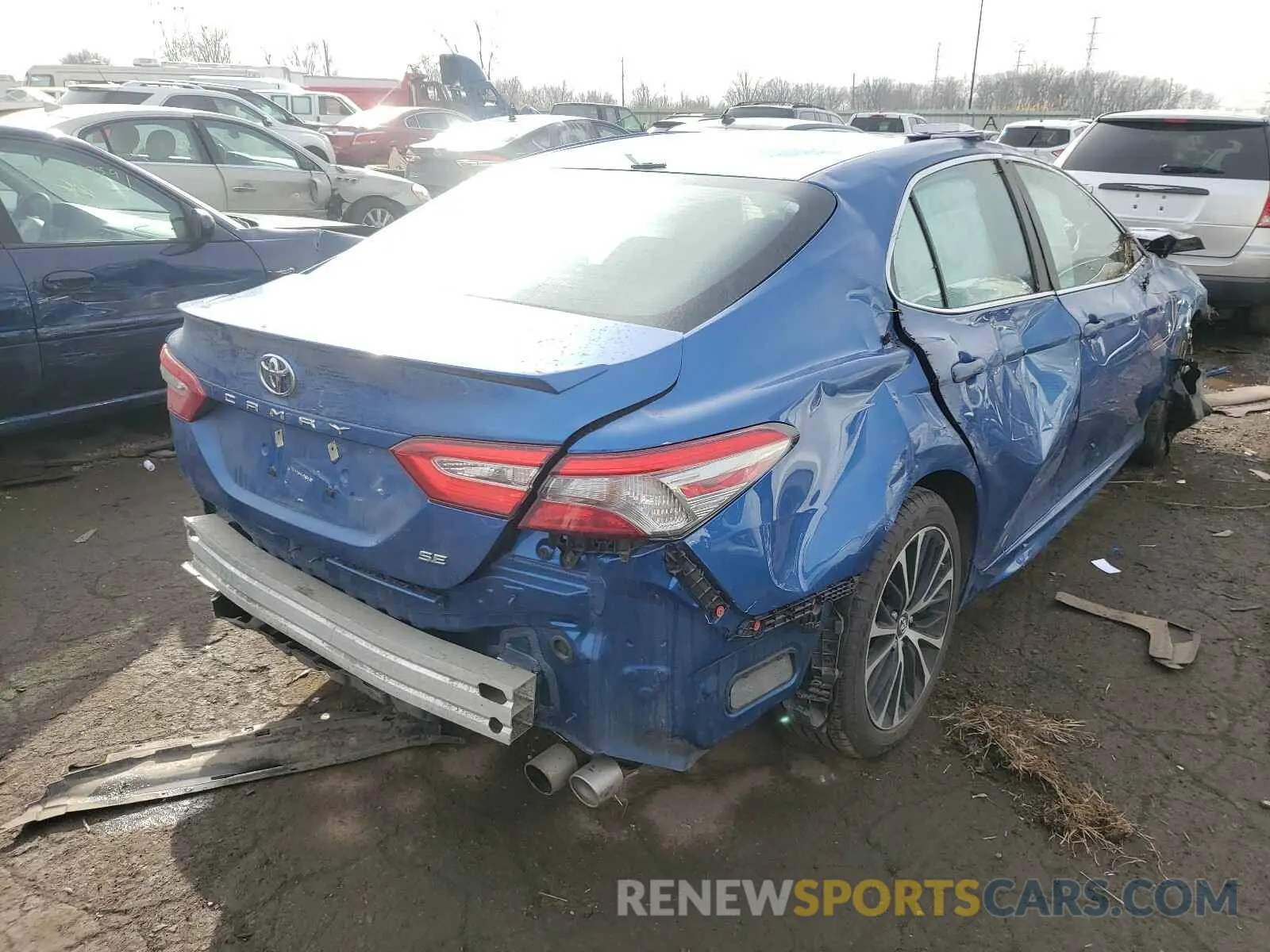 4 Photograph of a damaged car 4T1B11HK3KU256707 TOYOTA CAMRY 2019