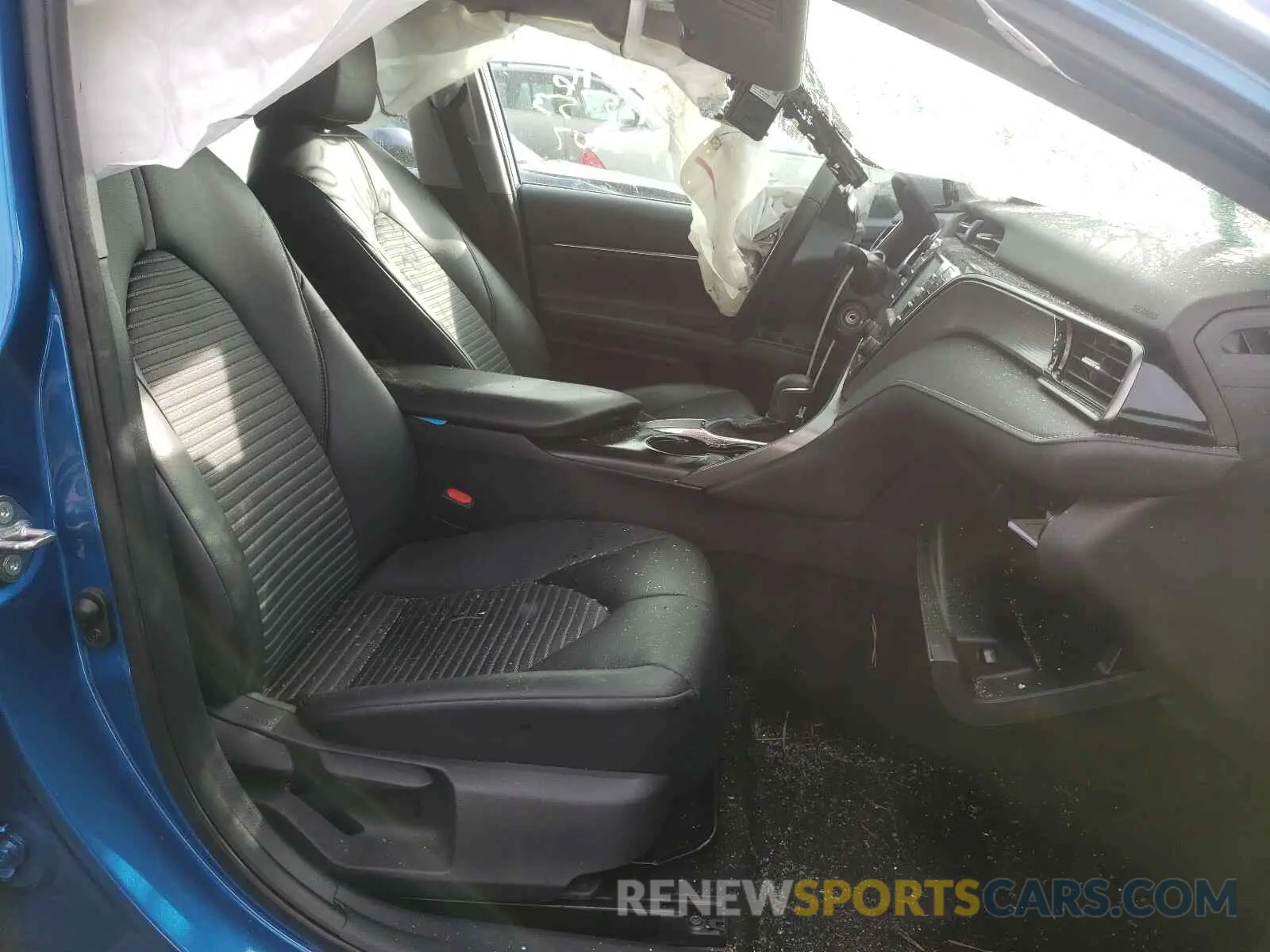 5 Photograph of a damaged car 4T1B11HK3KU256707 TOYOTA CAMRY 2019