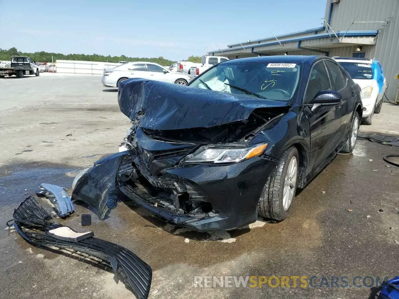 2 Фотография поврежденного автомобиля 4T1B11HK3KU261163 TOYOTA CAMRY 2019