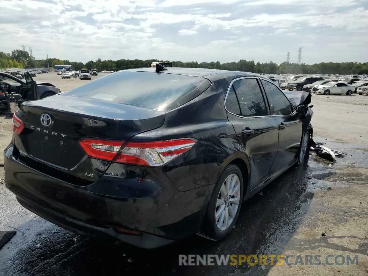 4 Фотография поврежденного автомобиля 4T1B11HK3KU261163 TOYOTA CAMRY 2019