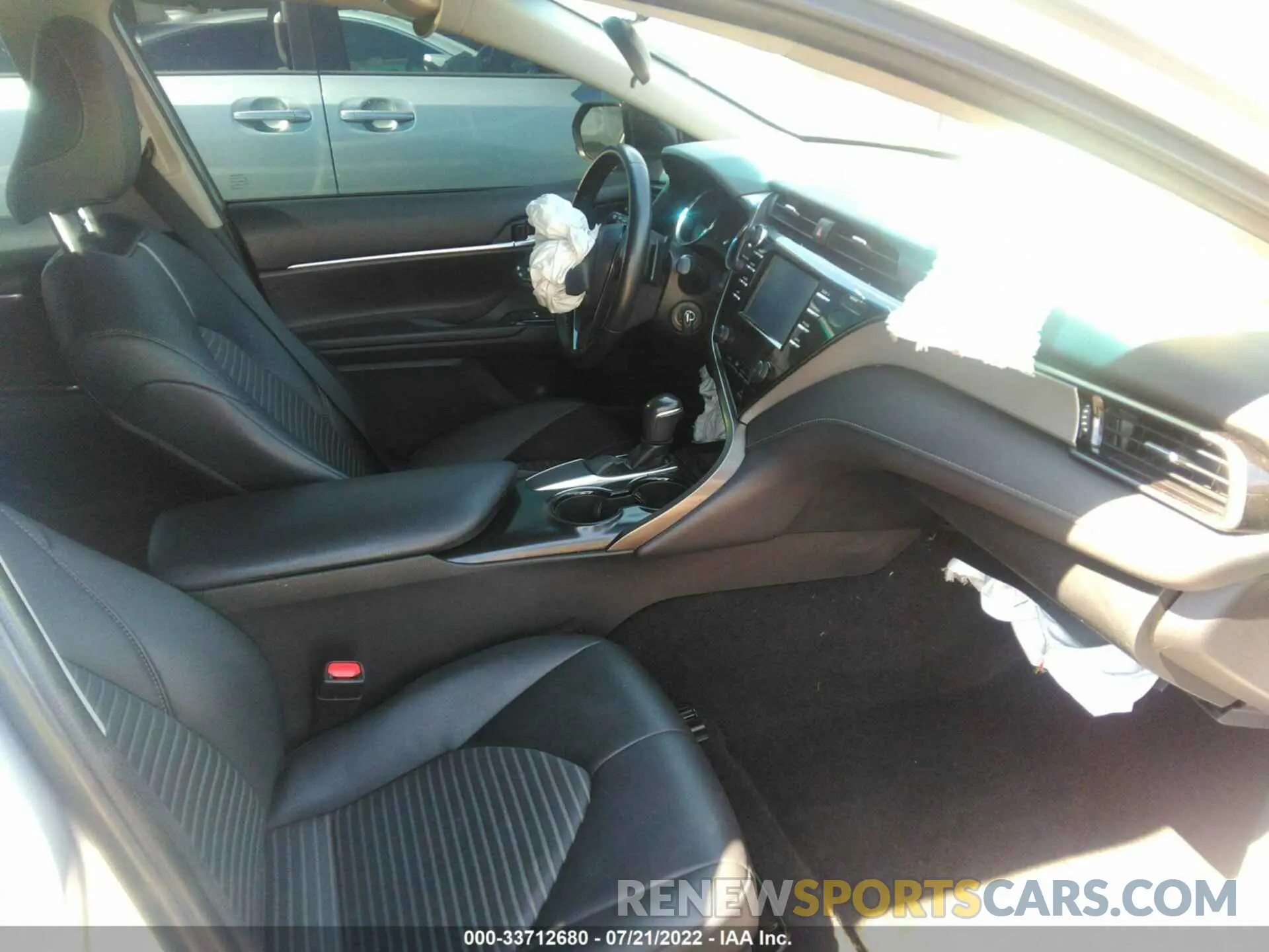5 Photograph of a damaged car 4T1B11HK3KU275189 TOYOTA CAMRY 2019