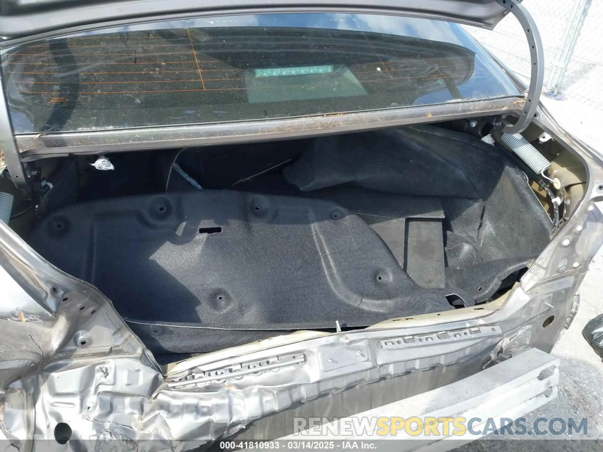 19 Фотография поврежденного автомобиля 4T1B11HK3KU276472 TOYOTA CAMRY 2019