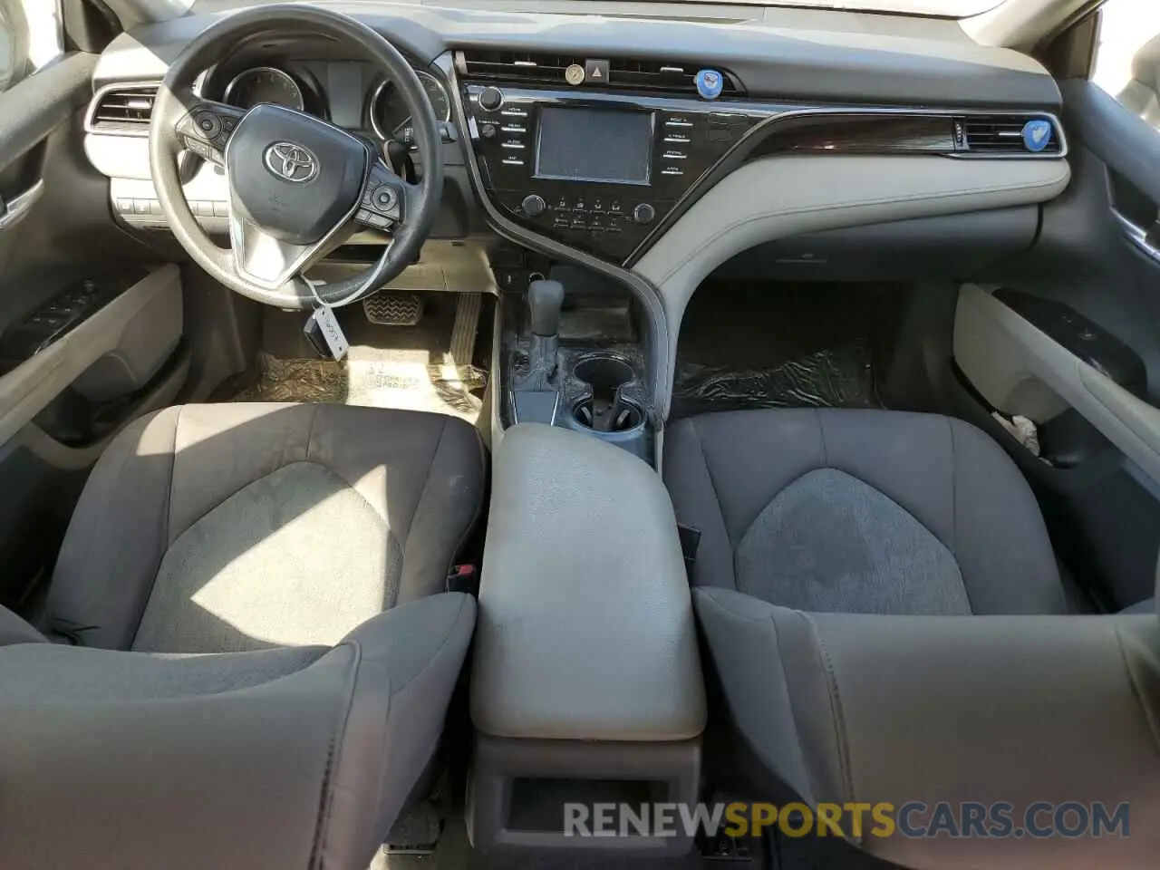 8 Photograph of a damaged car 4T1B11HK3KU287522 TOYOTA CAMRY 2019